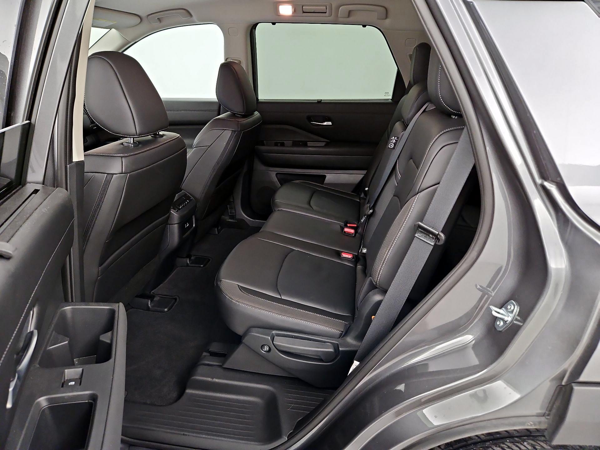 Thumbnail: 2025 Nissan Pathfinder - 20