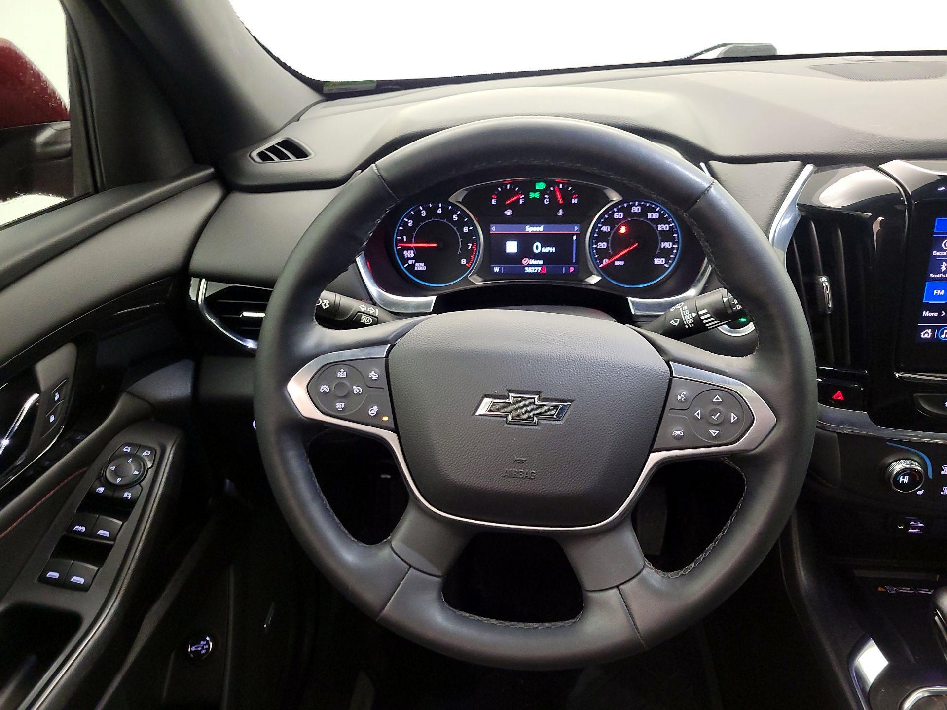 Thumbnail: 2023 Chevrolet Traverse - 10