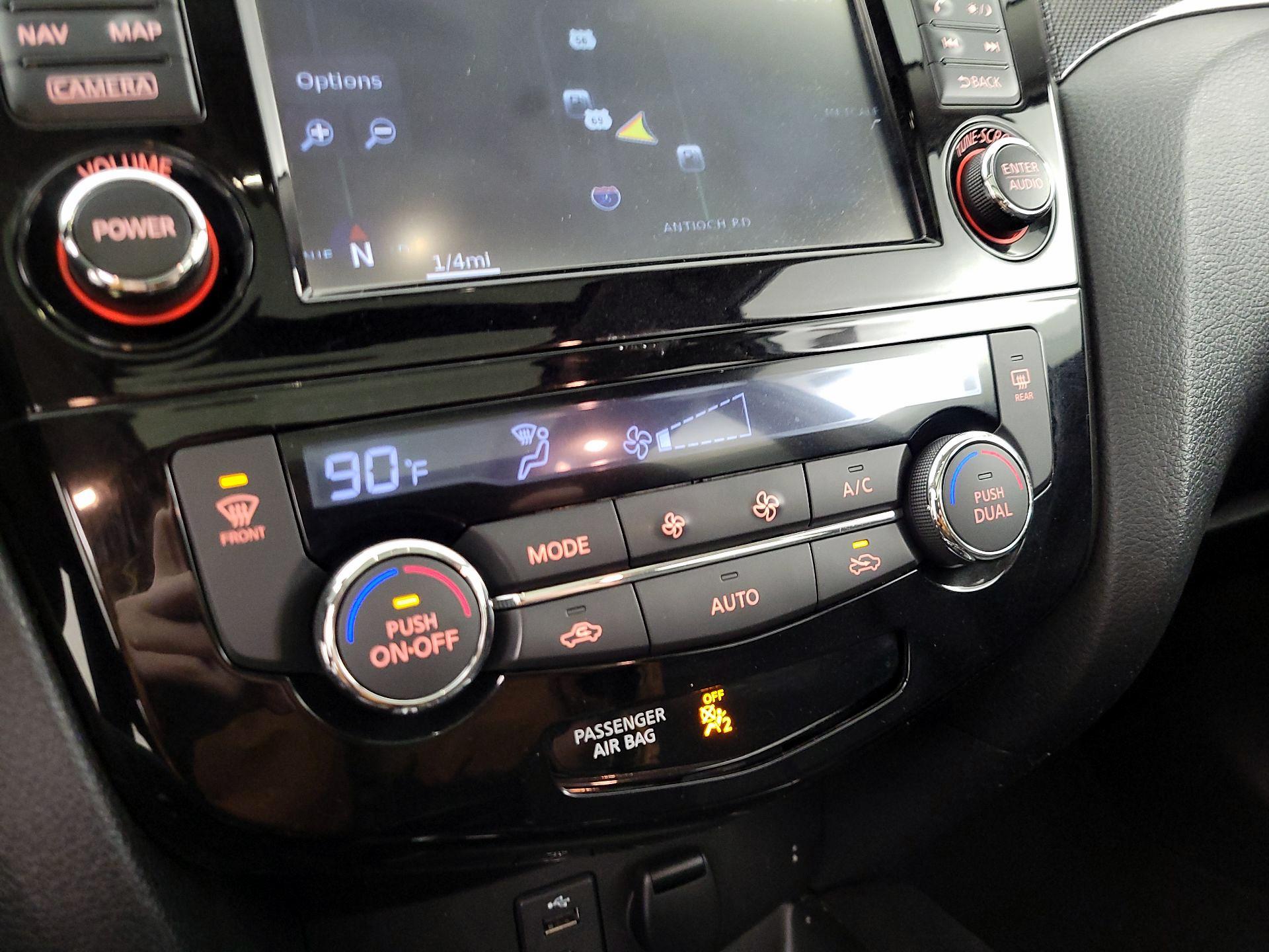 Thumbnail: 2014 Nissan Rogue - 17