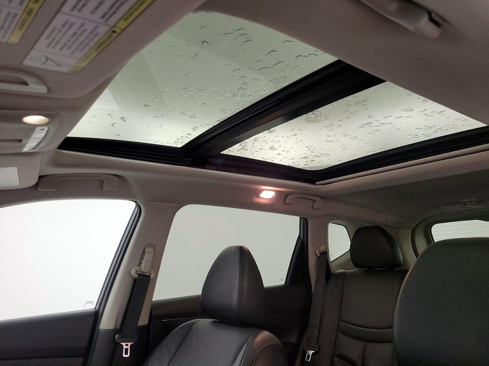 Thumbnail: 2014 Nissan Rogue - 20