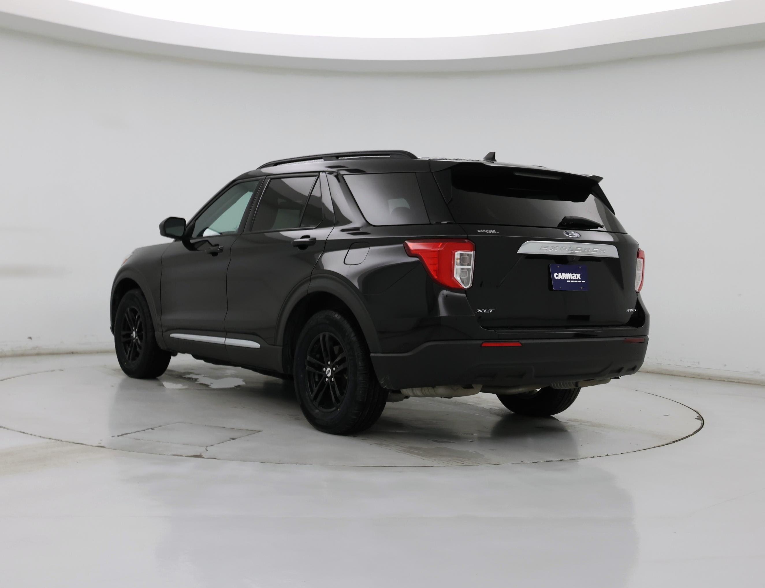 Thumbnail: 2021 Ford Explorer - 2