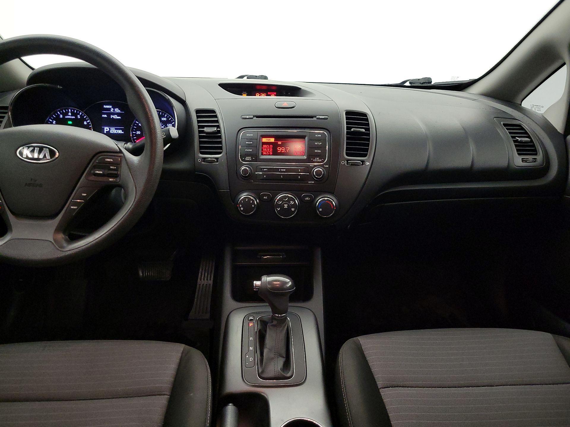 Thumbnail: 2015 Kia Forte - 9