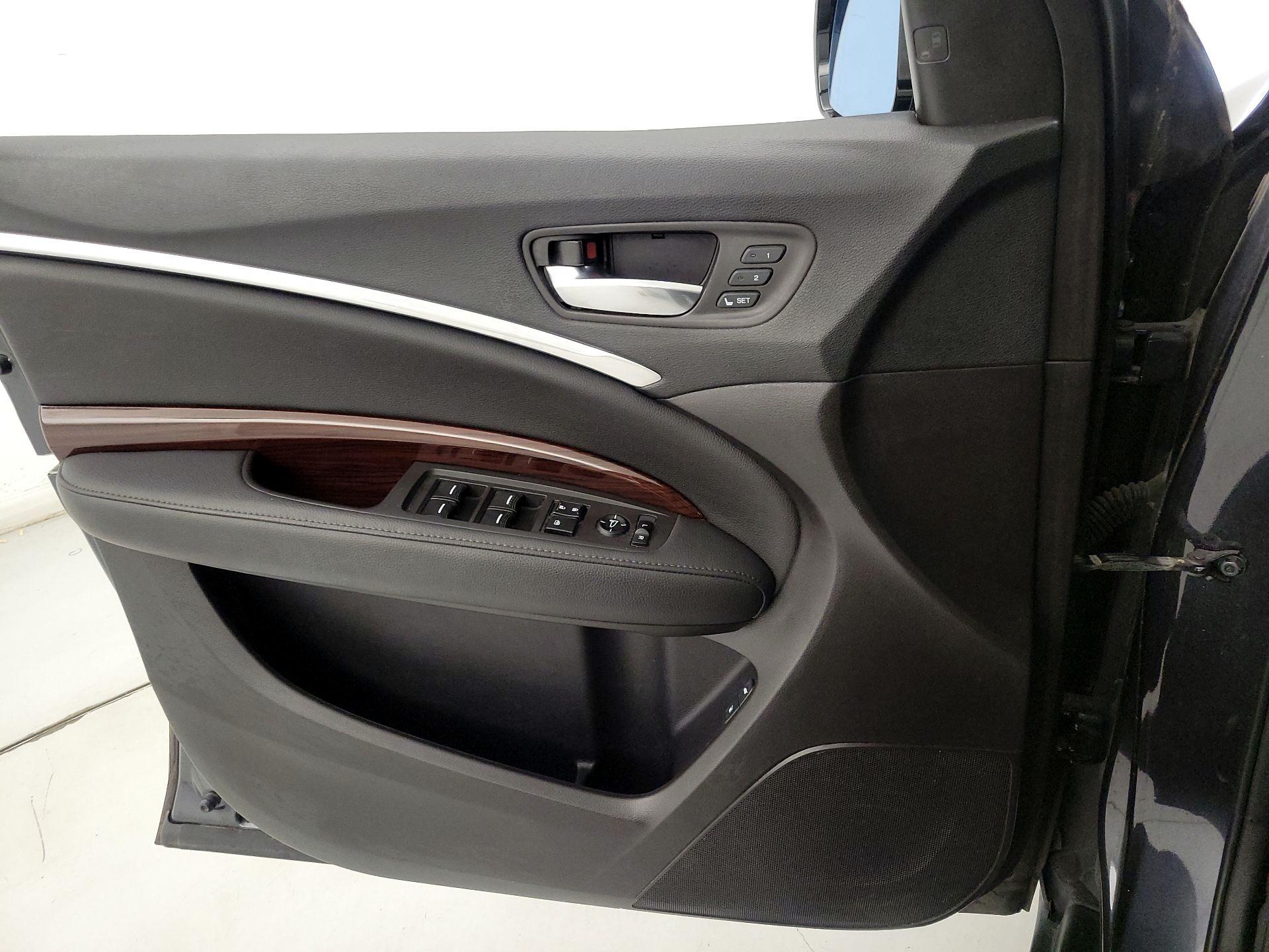 Thumbnail: 2016 Acura MDX - 12