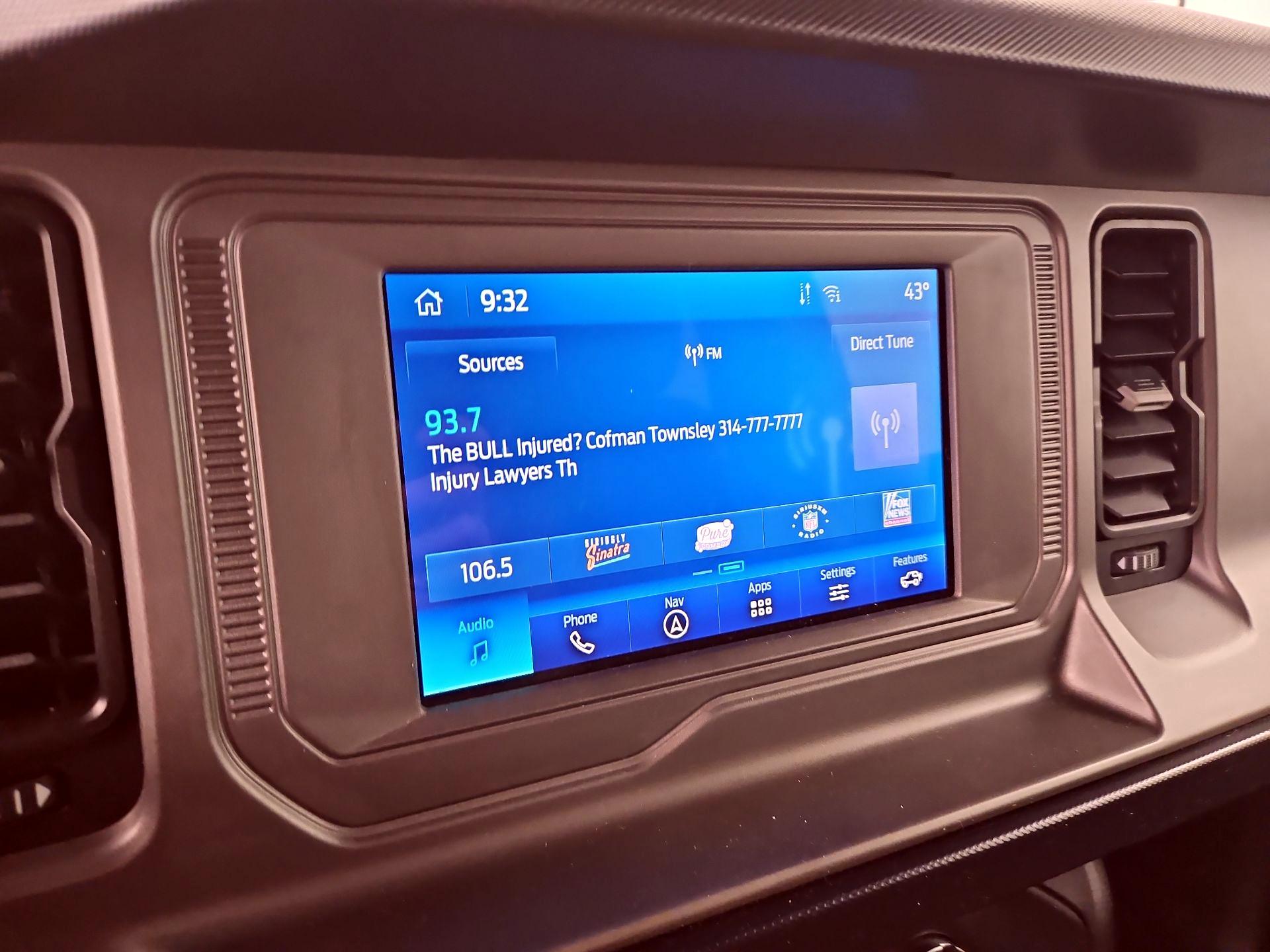 Thumbnail: 2021 Ford Bronco - 16