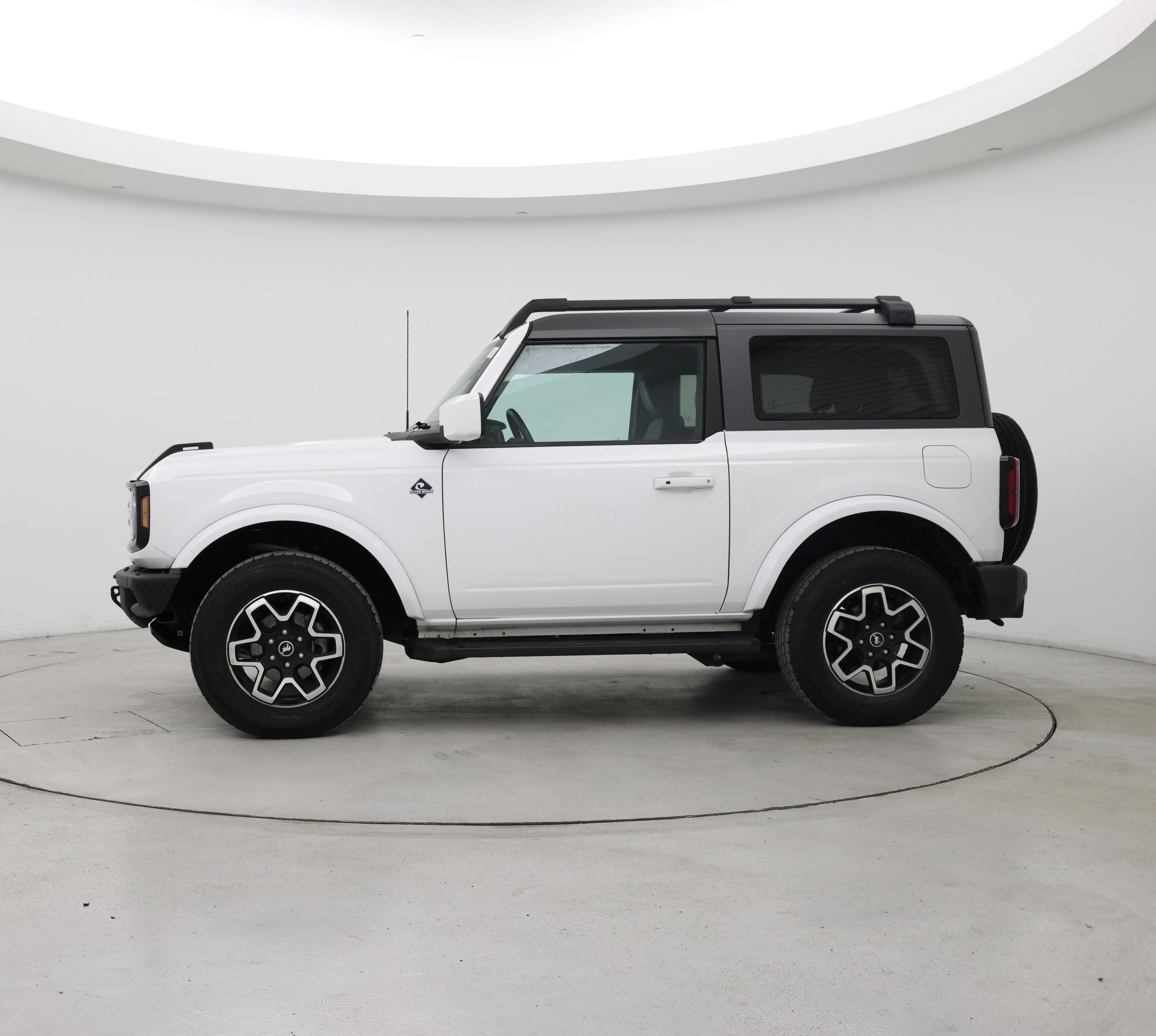 Thumbnail: 2021 Ford Bronco - 3