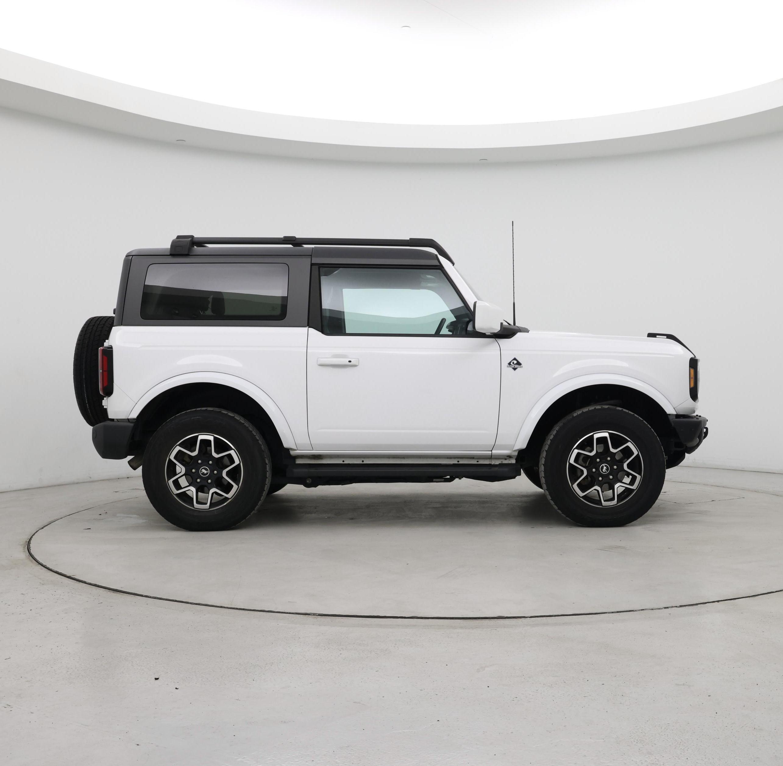 Thumbnail: 2021 Ford Bronco - 7