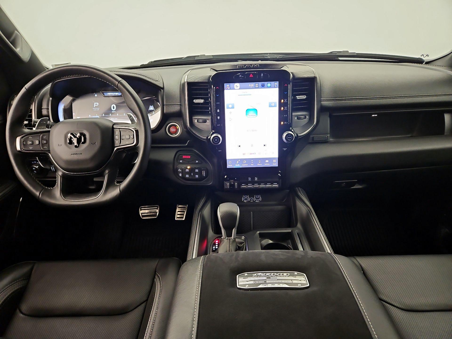 Thumbnail: 2025 RAM 1500 - 9