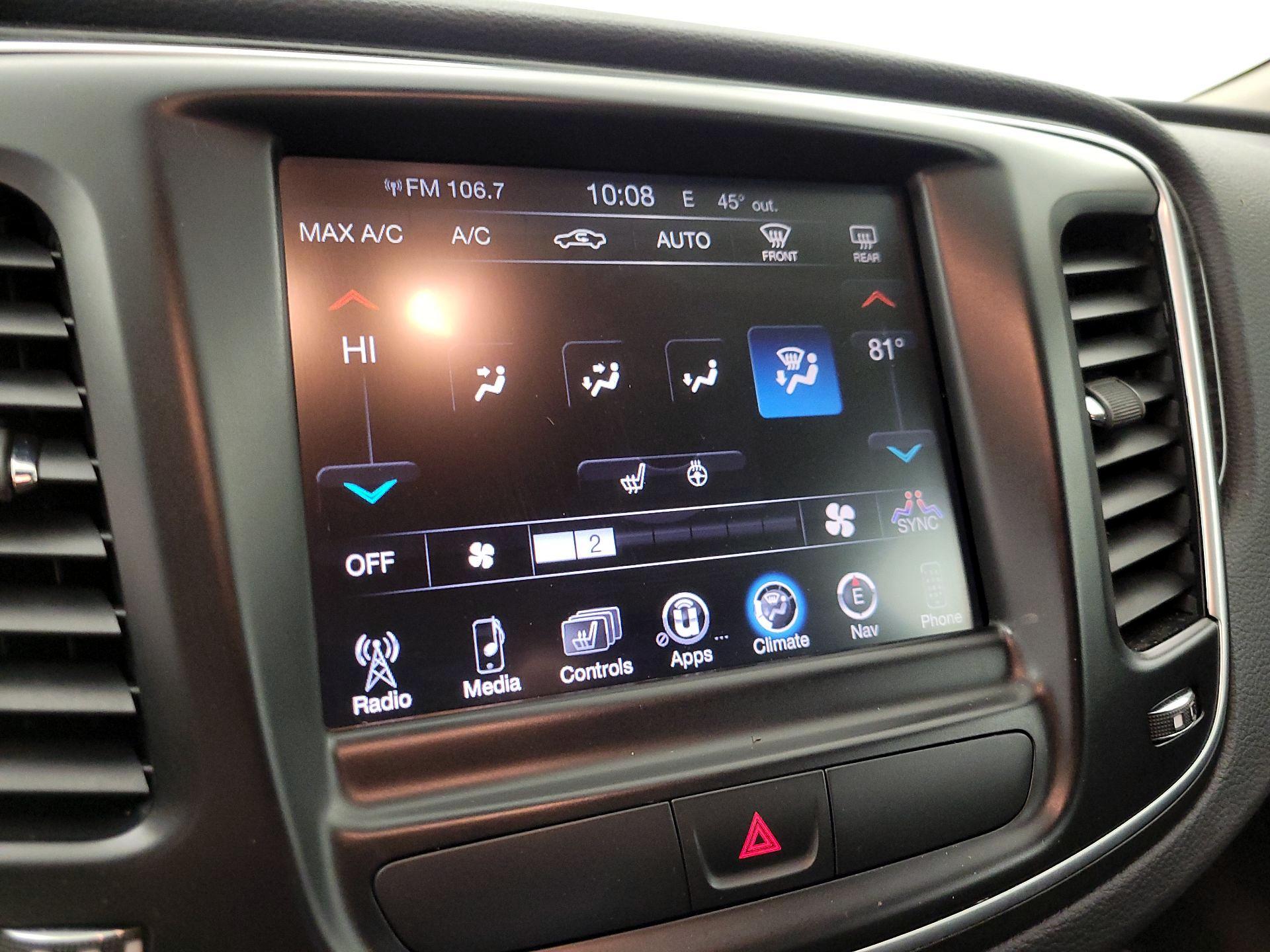 Thumbnail: 2016 Chrysler 200 - 16