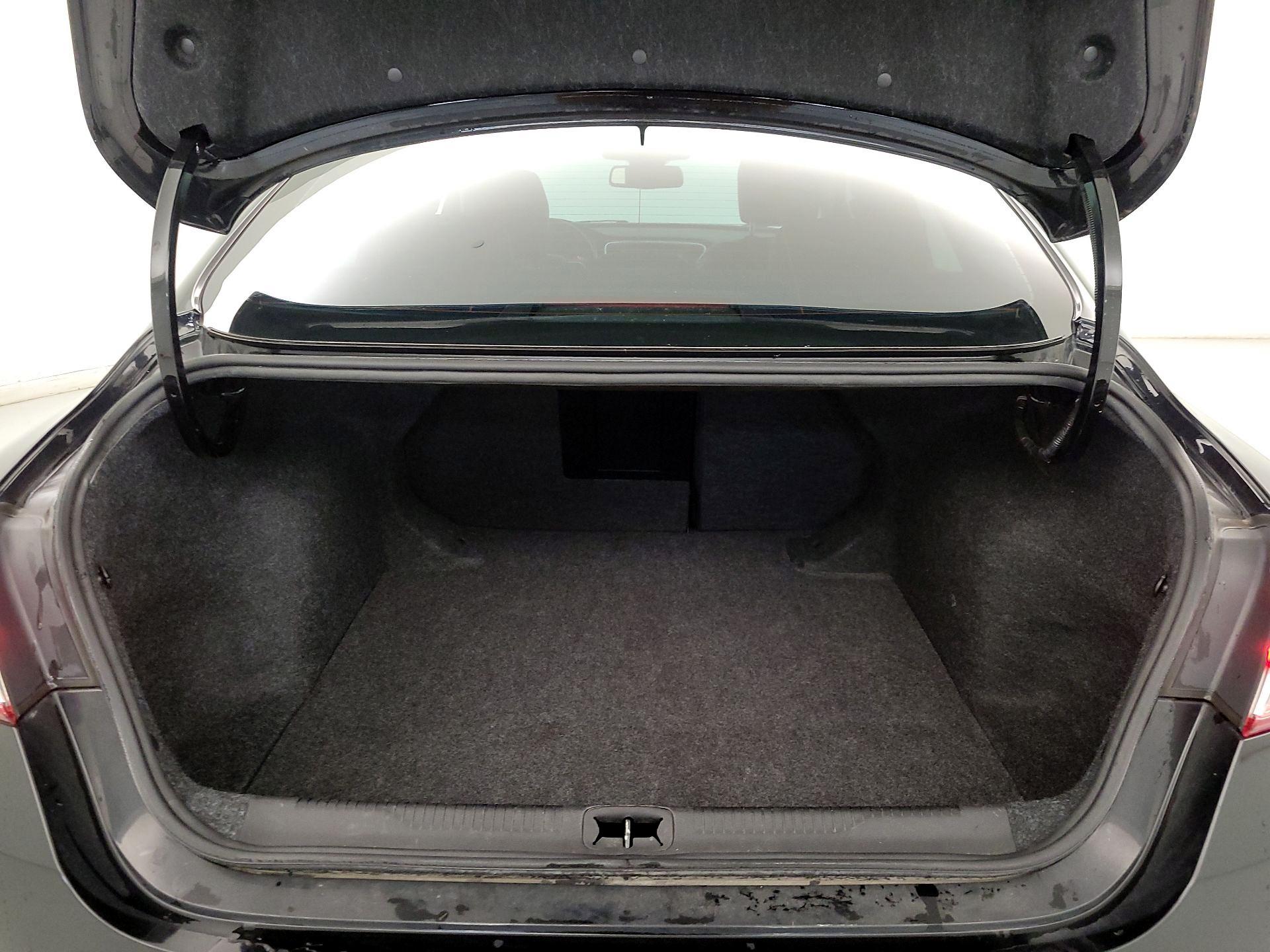 Thumbnail: 2016 Chrysler 200 - 20