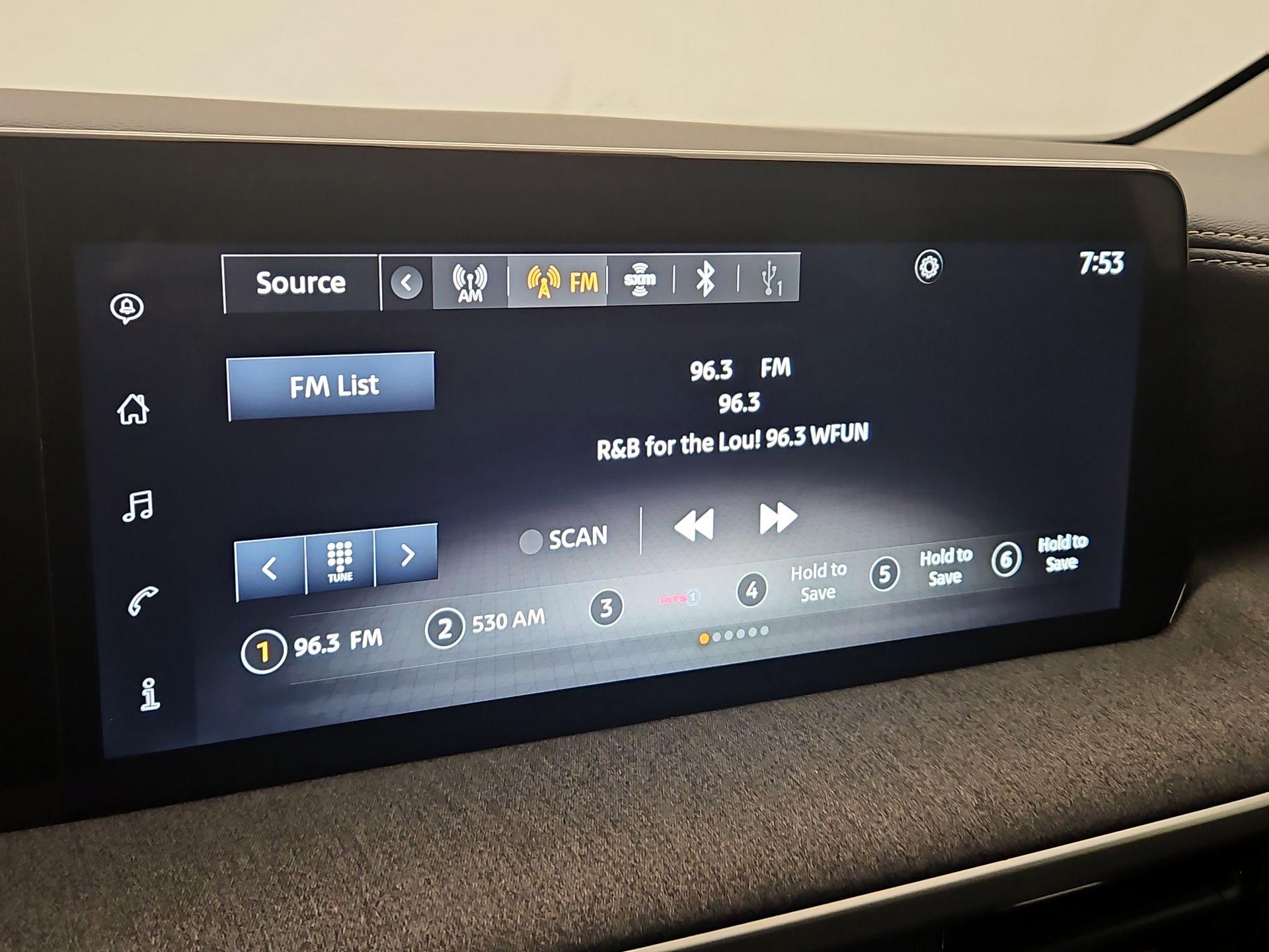 Thumbnail: 2025 Nissan Kicks - 15