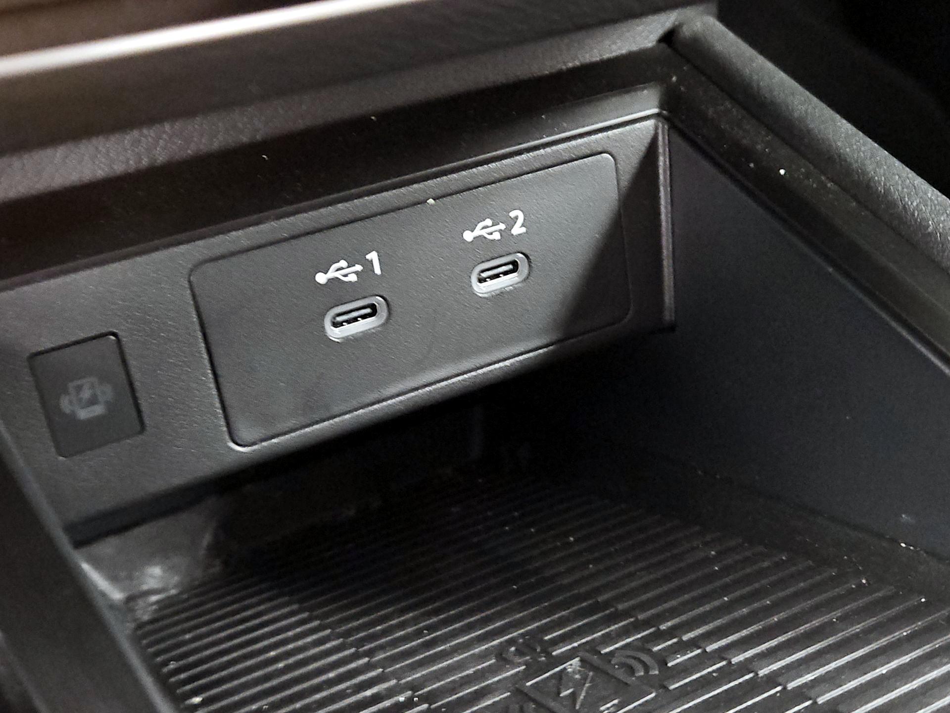 Thumbnail: 2025 Nissan Kicks - 18