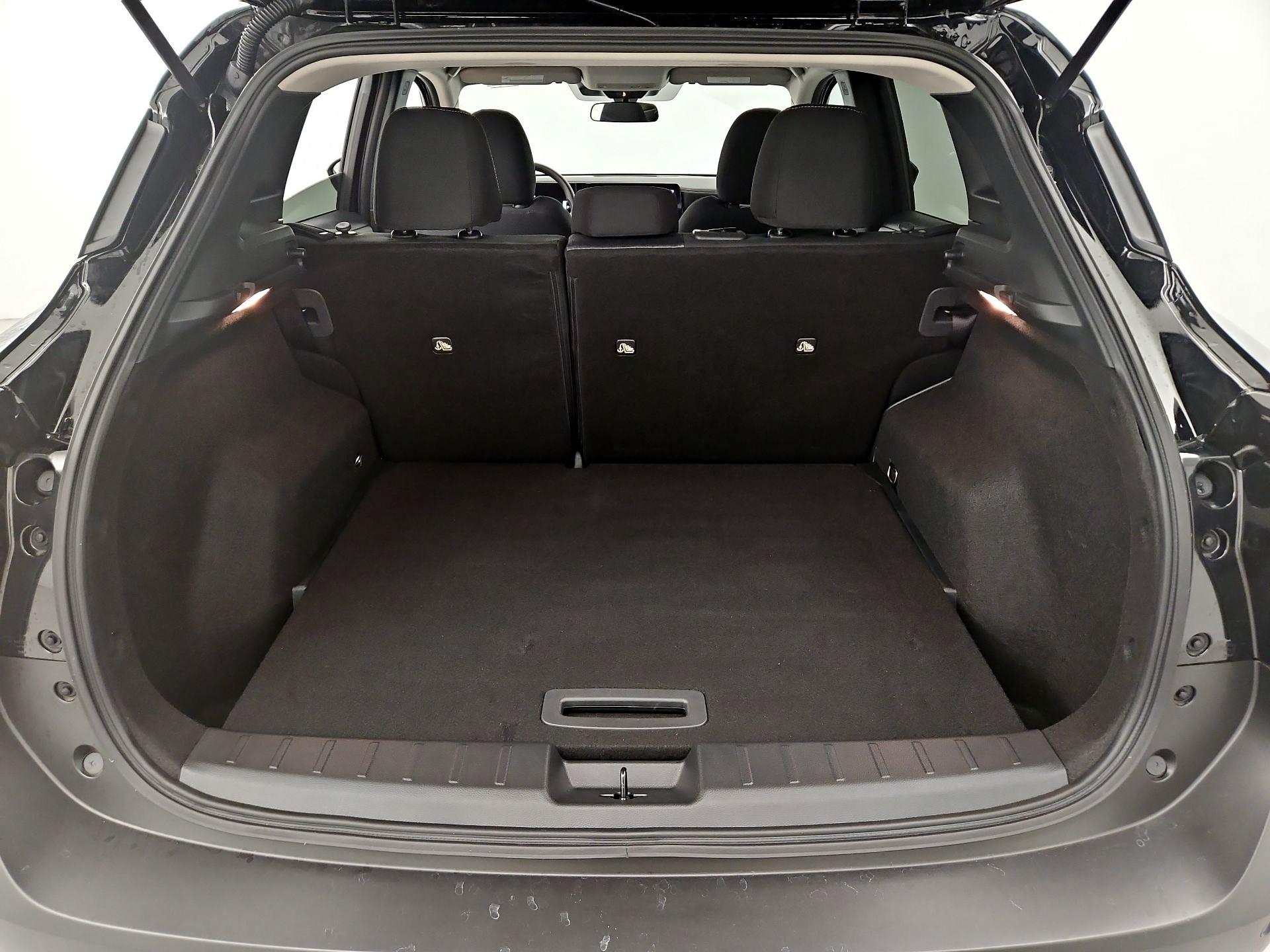 Thumbnail: 2025 Nissan Kicks - 19