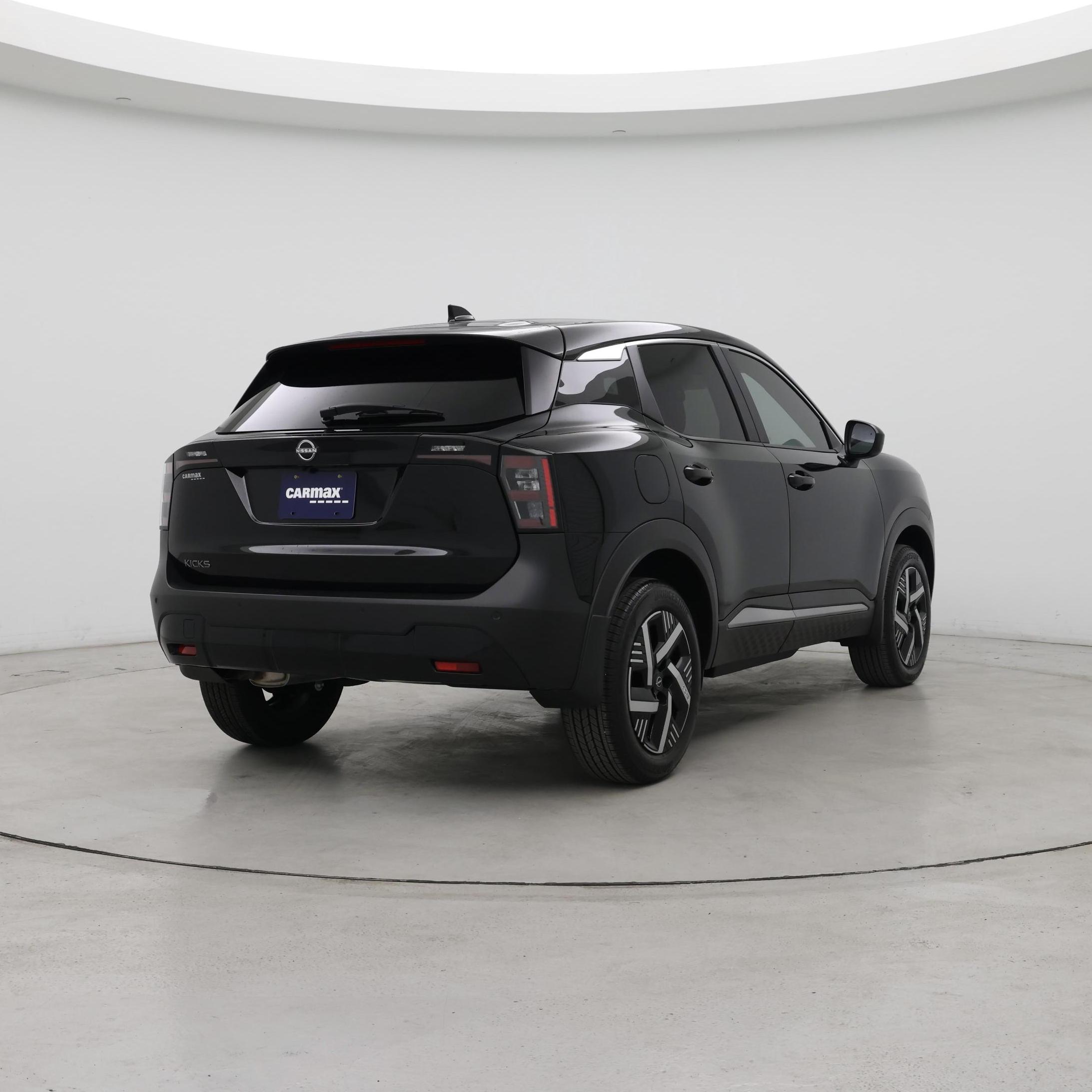 Thumbnail: 2025 Nissan Kicks - 8