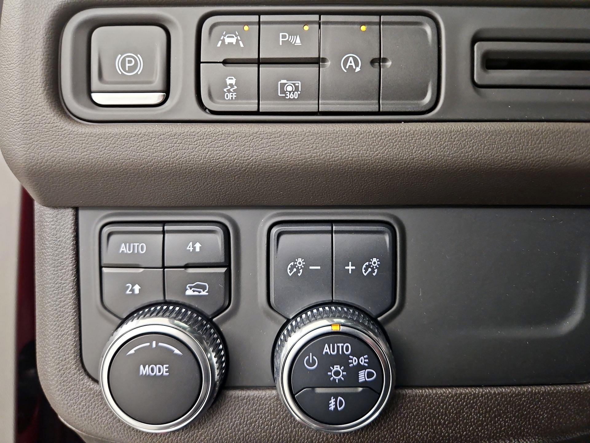 Thumbnail: 2023 GMC Yukon - 13