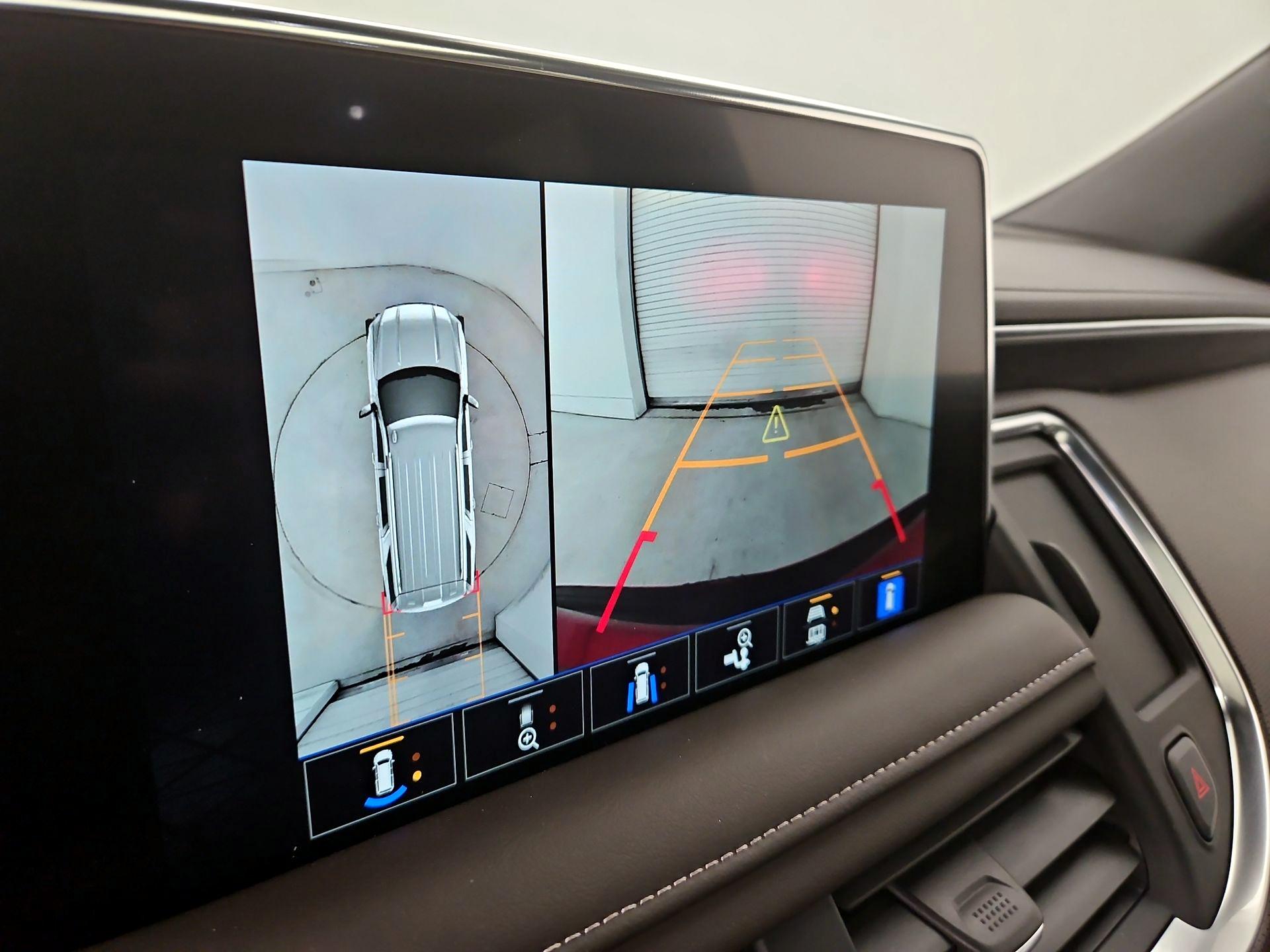 Thumbnail: 2023 GMC Yukon - 14