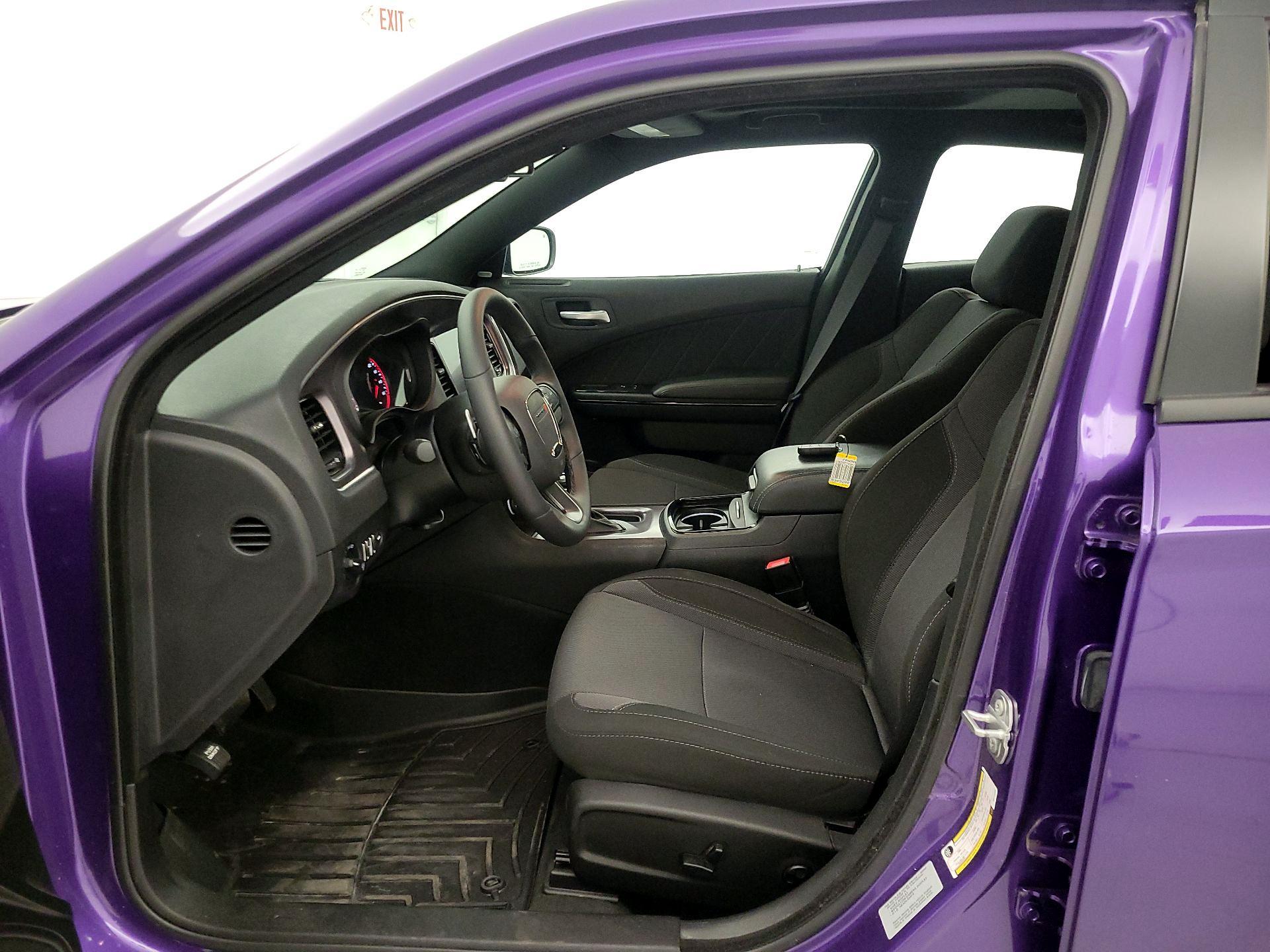 Thumbnail: 2016 Dodge Charger - 11