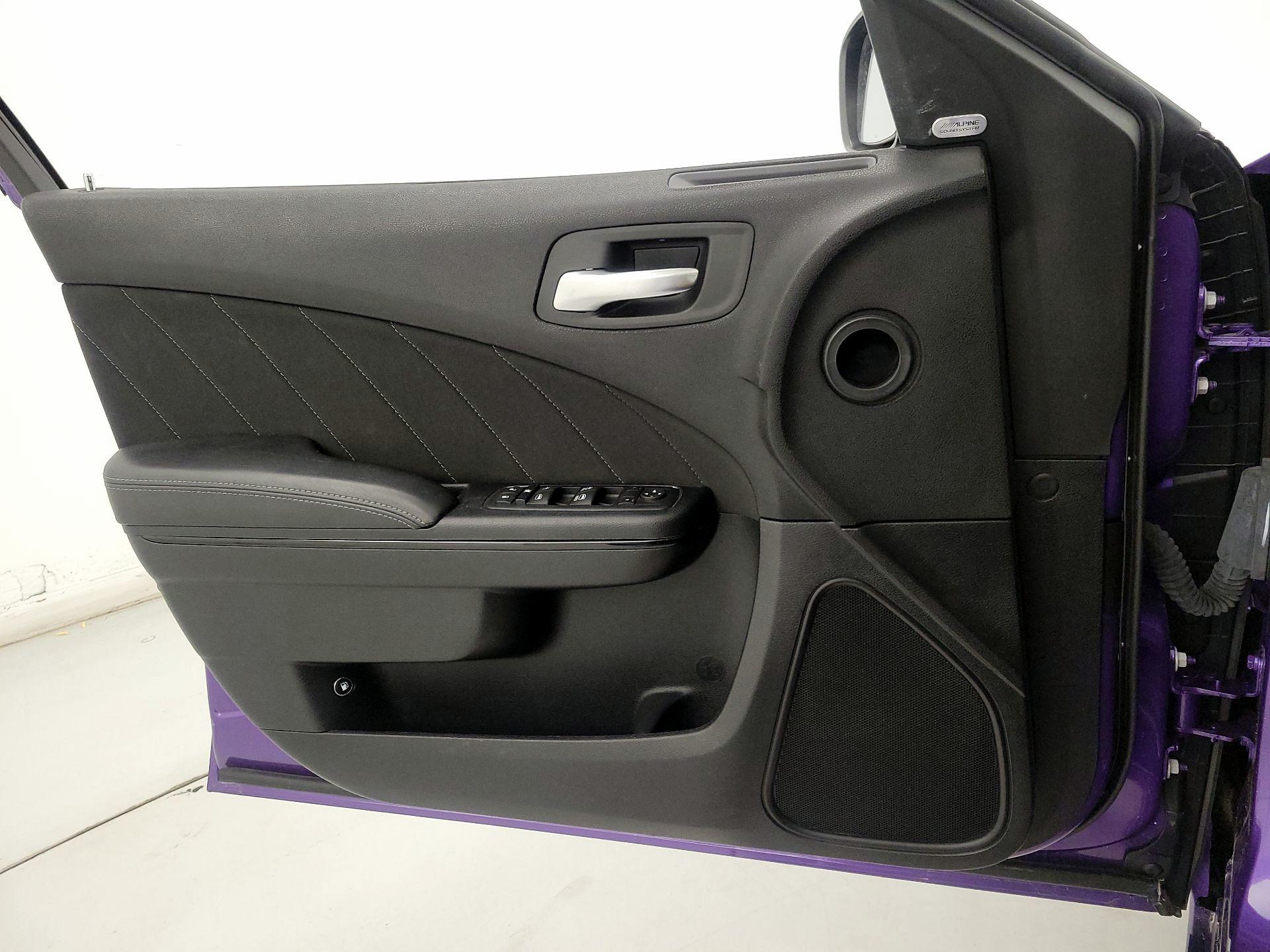 Thumbnail: 2016 Dodge Charger - 12