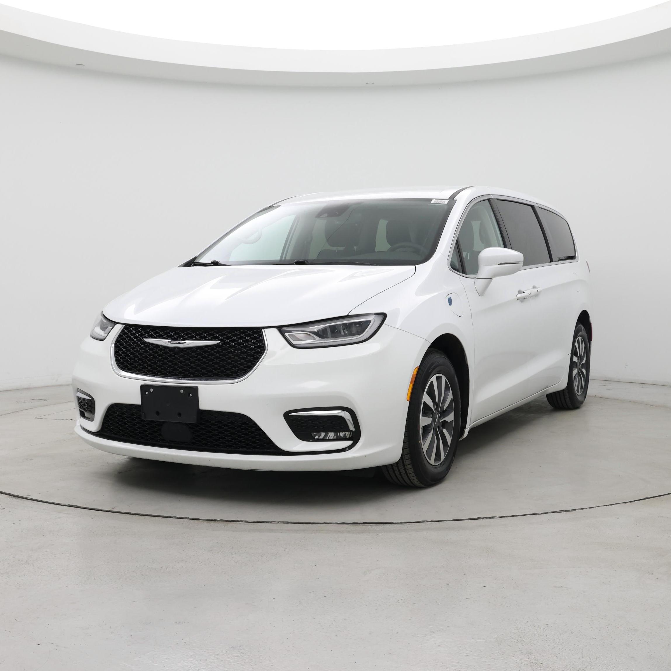 Thumbnail: 2022 Chrysler Pacifica - 4