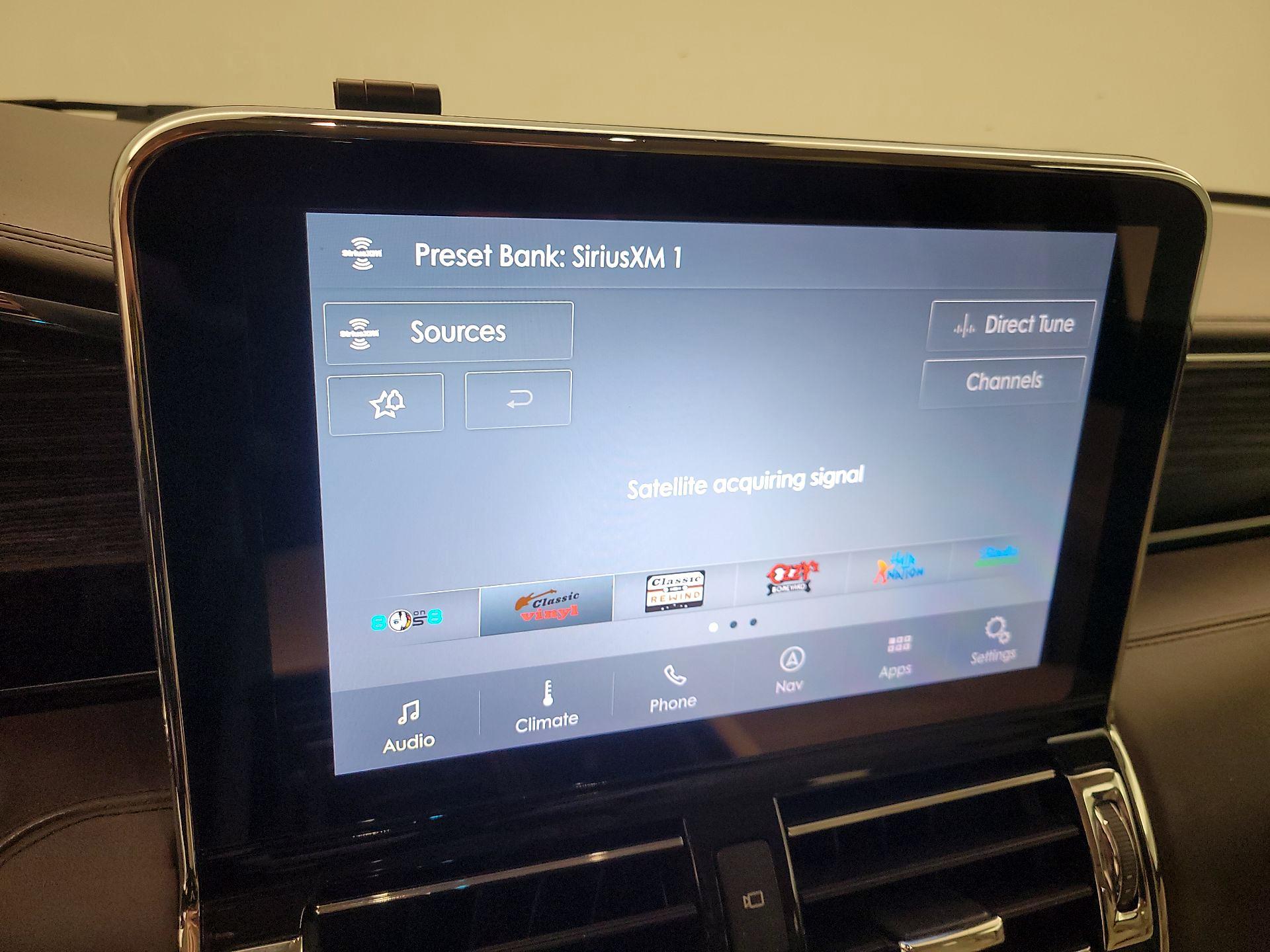 Thumbnail: 2020 Lincoln Navigator - 16