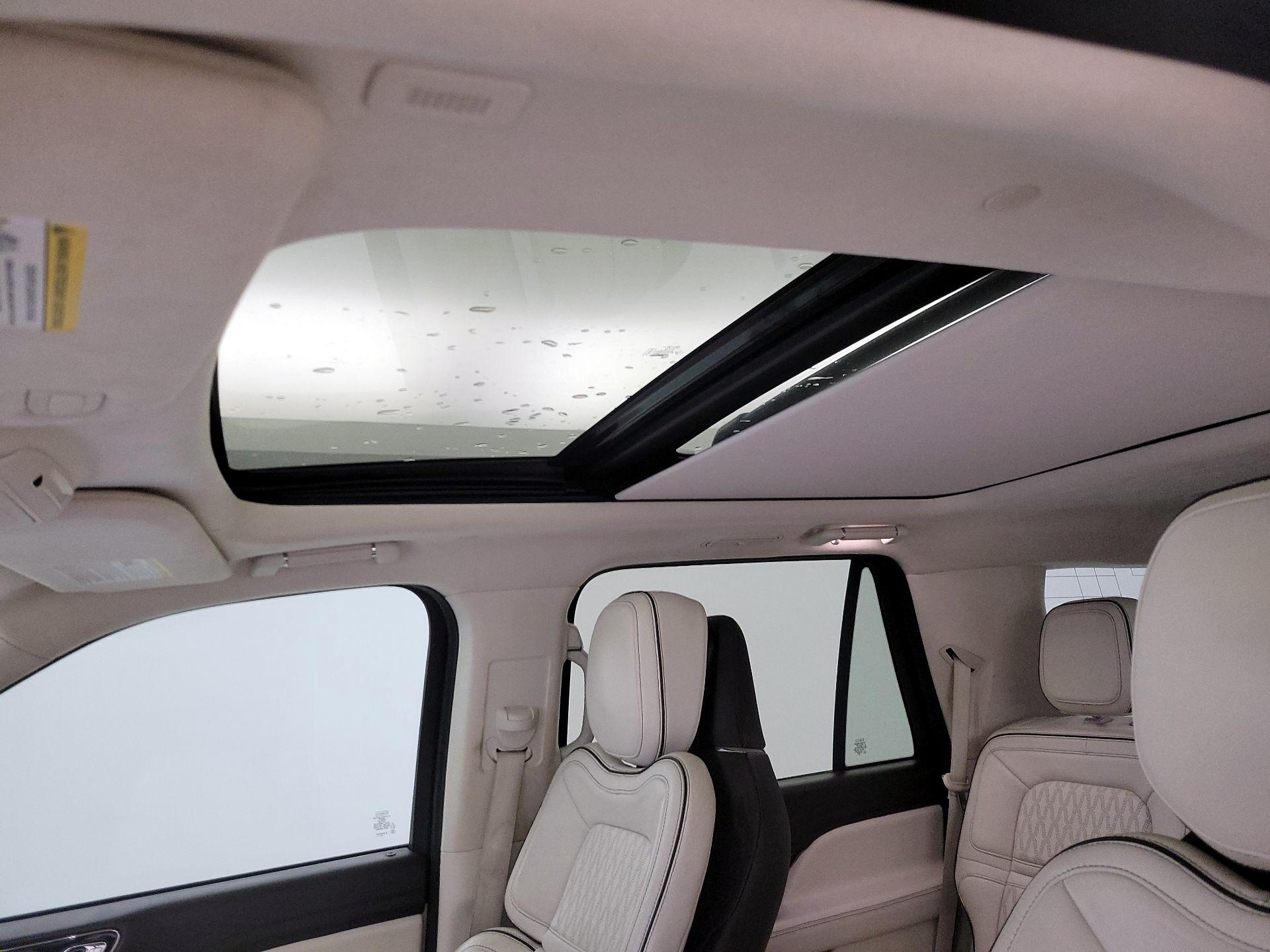 Thumbnail: 2020 Lincoln Navigator - 20