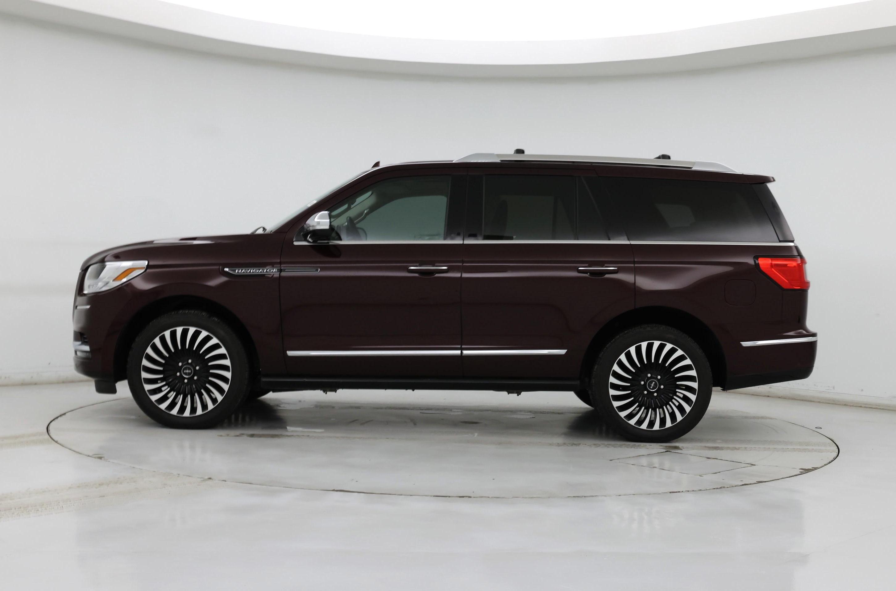 Thumbnail: 2020 Lincoln Navigator - 3