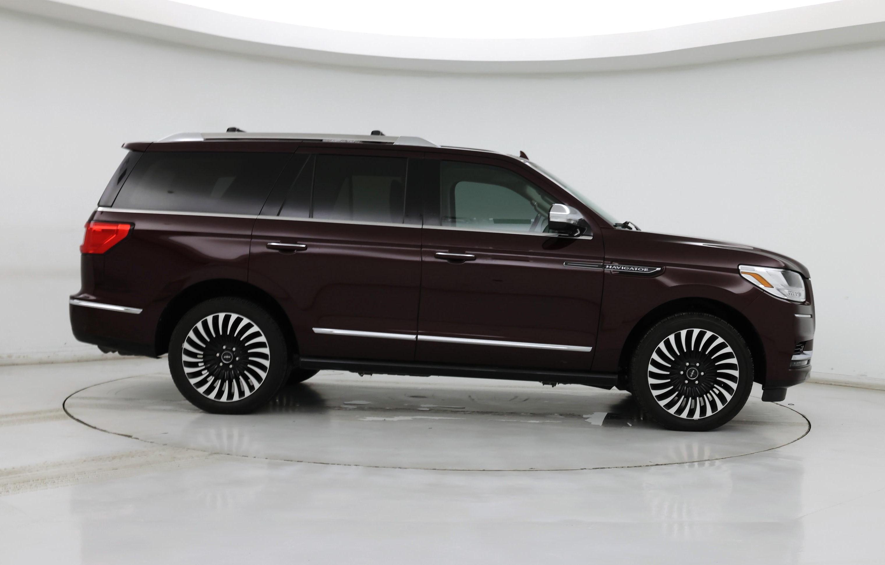 Thumbnail: 2020 Lincoln Navigator - 7