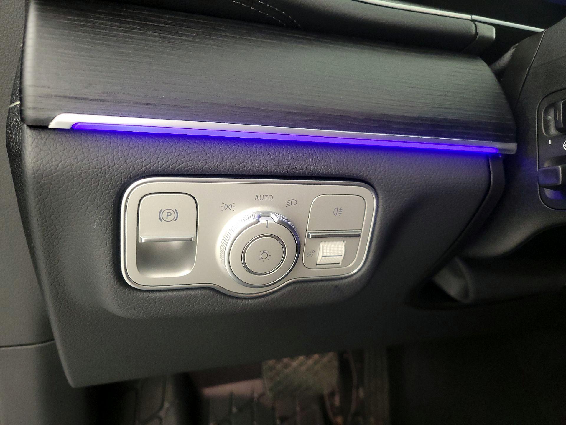 Thumbnail: 2025 Mercedes-Benz GLE - 13