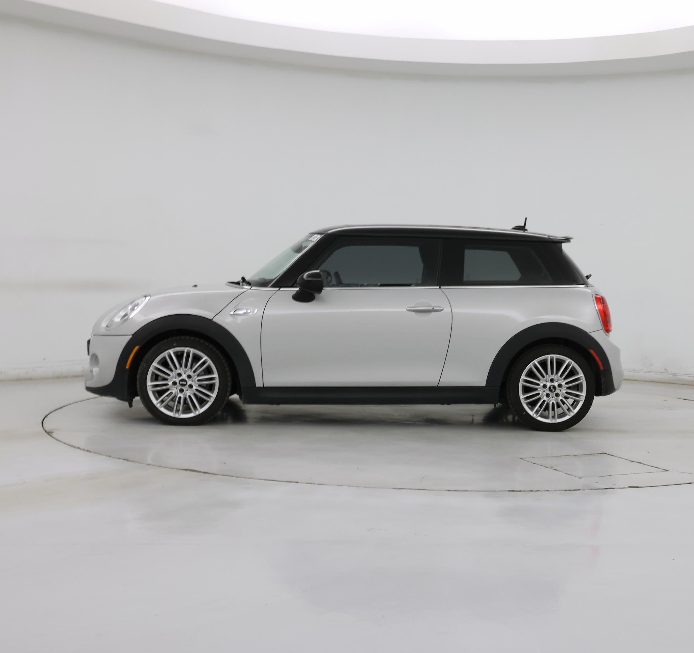 Thumbnail: 2015 MINI Cooper Hardtop - 3