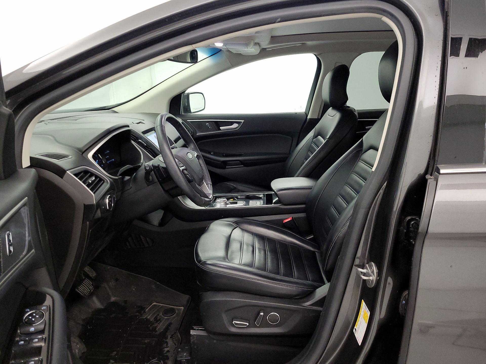 Thumbnail: 2019 Ford Edge - 11