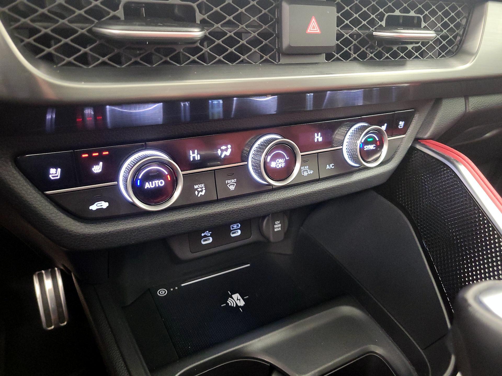 Thumbnail: 2025 Acura ADX - 16