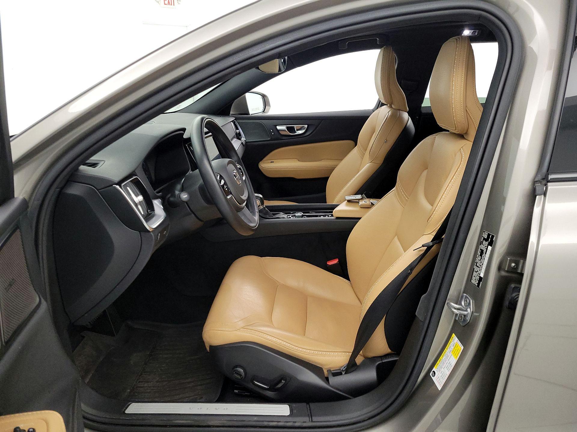 Thumbnail: 2020 Volvo S60 - 11