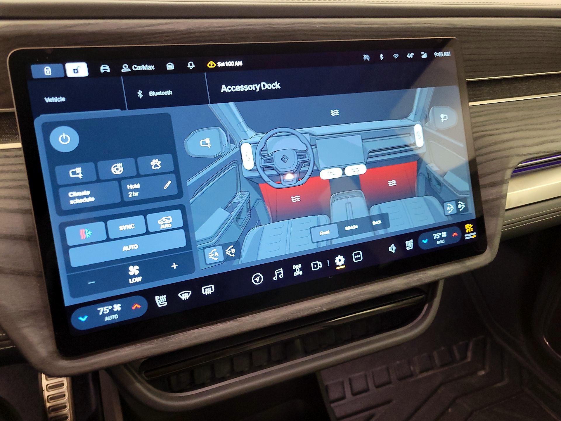 Thumbnail: 2024 Rivian R1S - 16