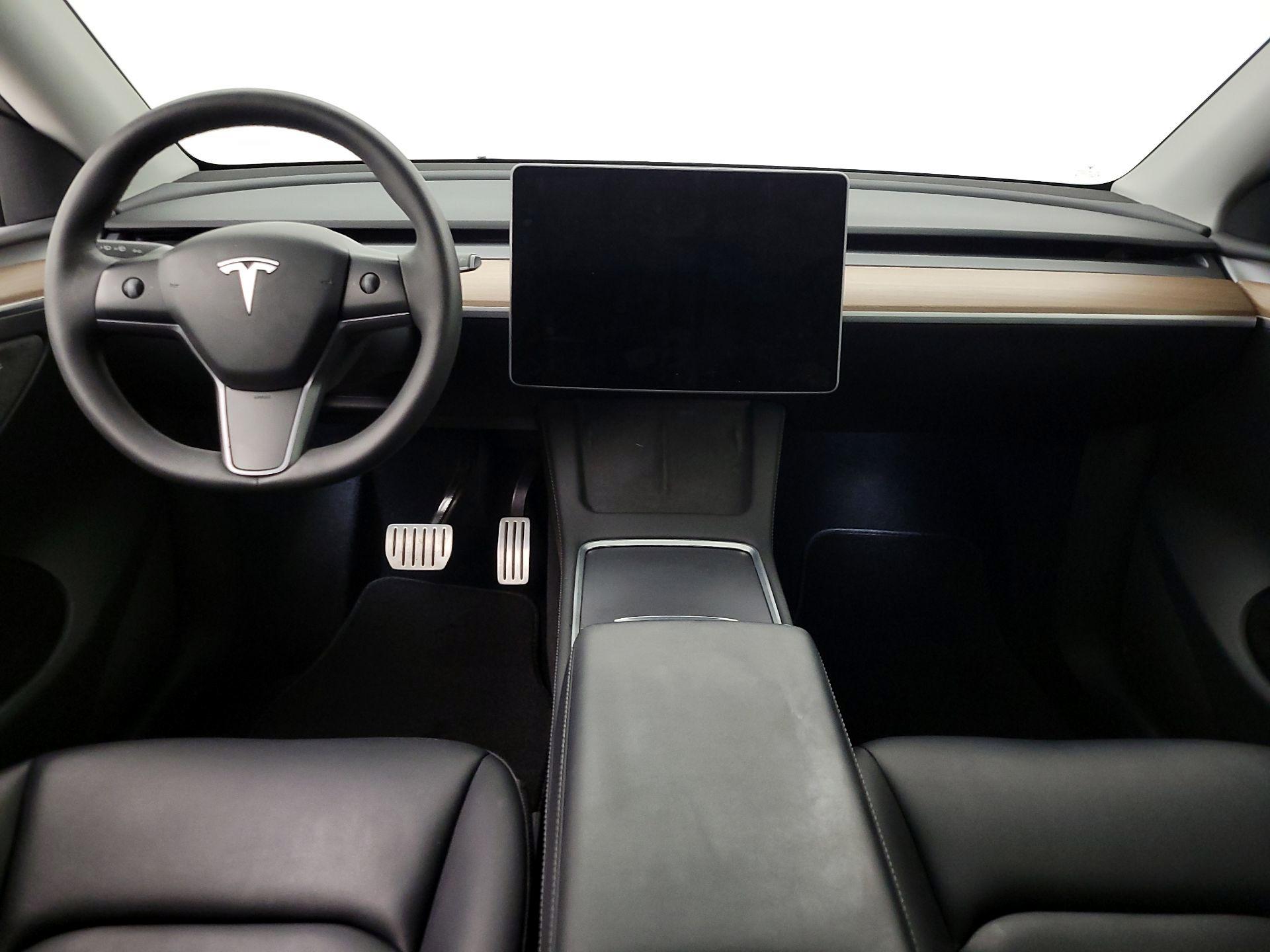 Thumbnail: 2023 Tesla Model Y - 9