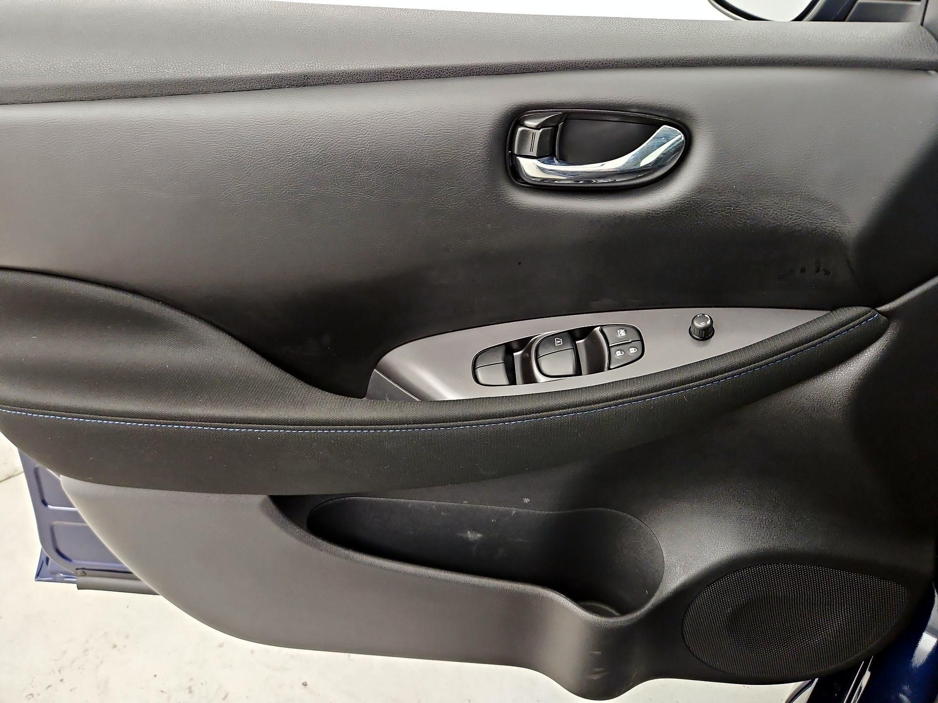 Thumbnail: 2024 Nissan Leaf - 12