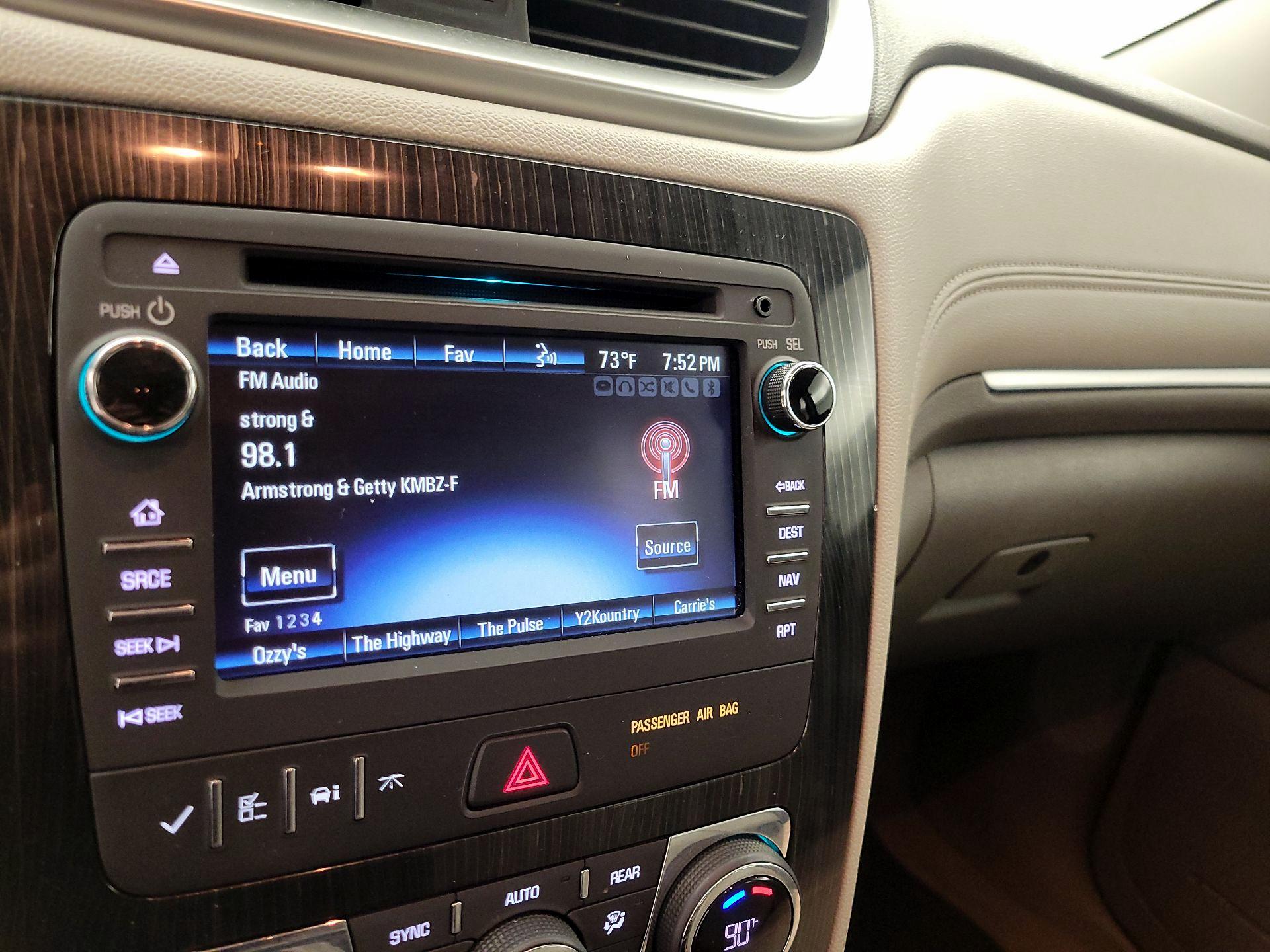 Thumbnail: 2016 Chevrolet Traverse - 16