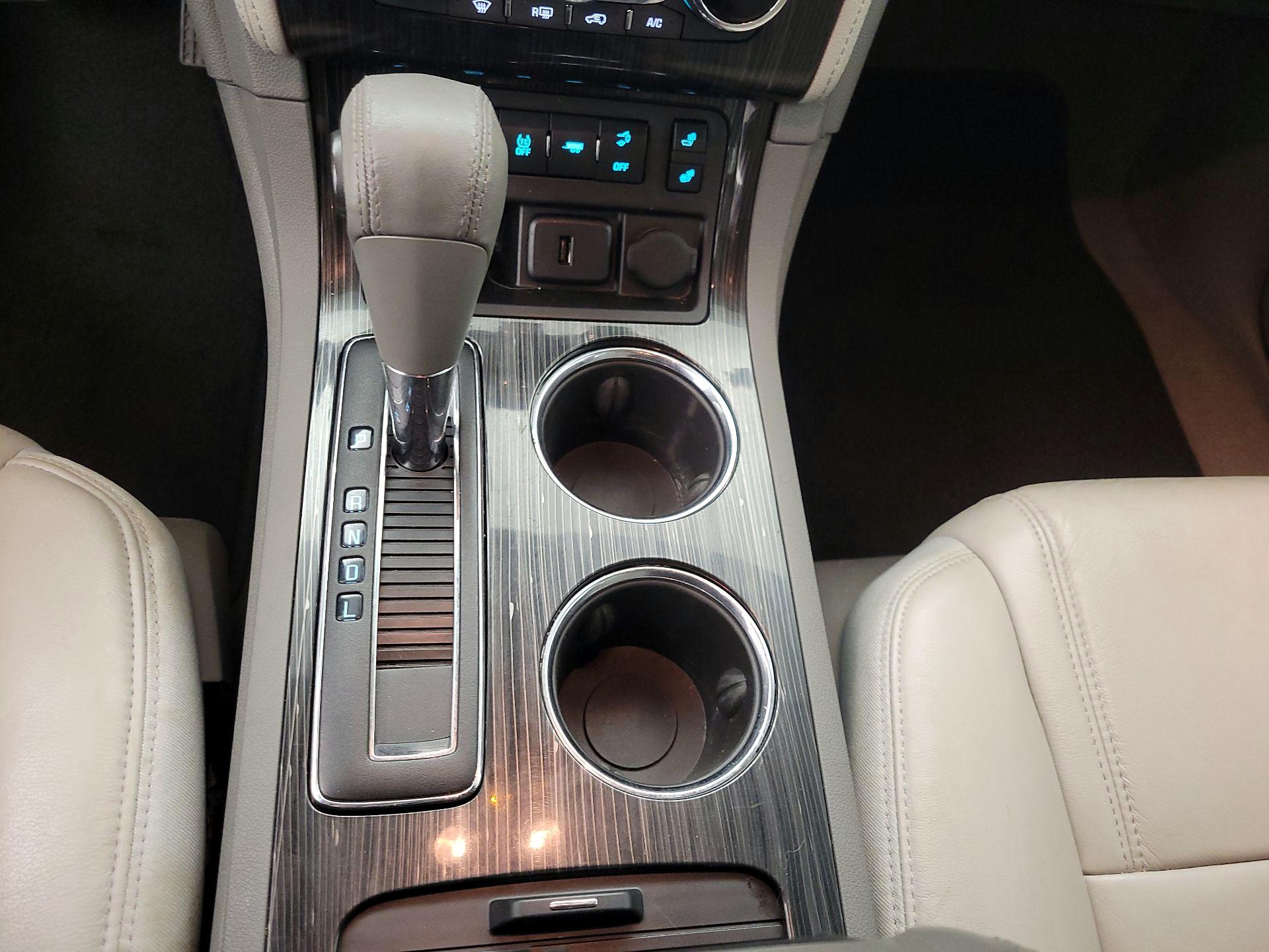 Thumbnail: 2016 Chevrolet Traverse - 18