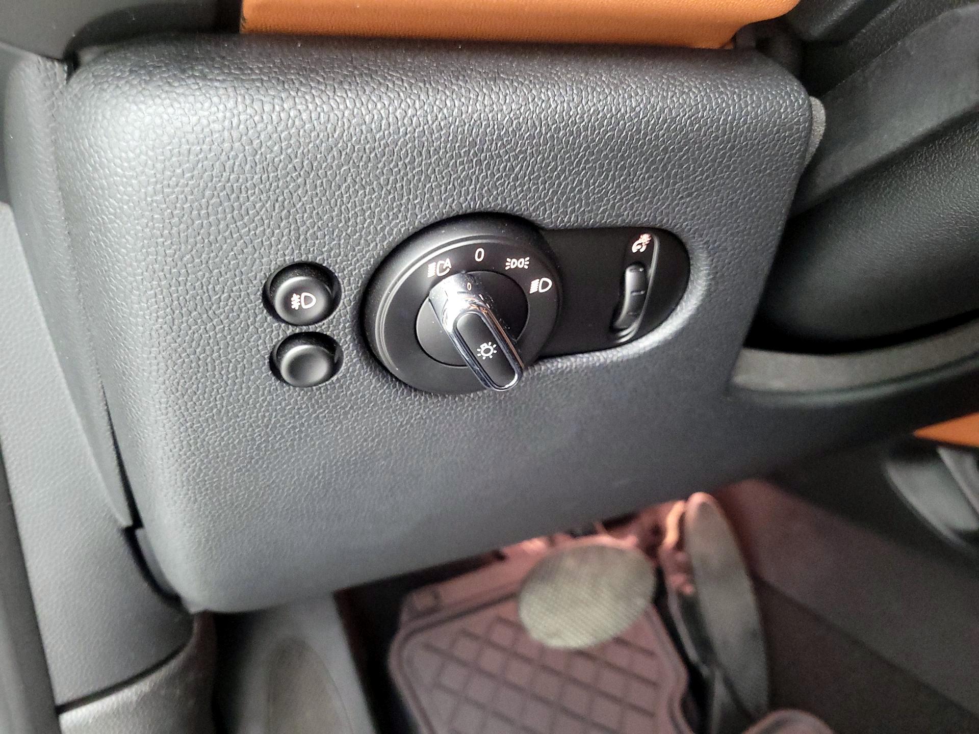 Thumbnail: 2021 MINI Cooper - 13