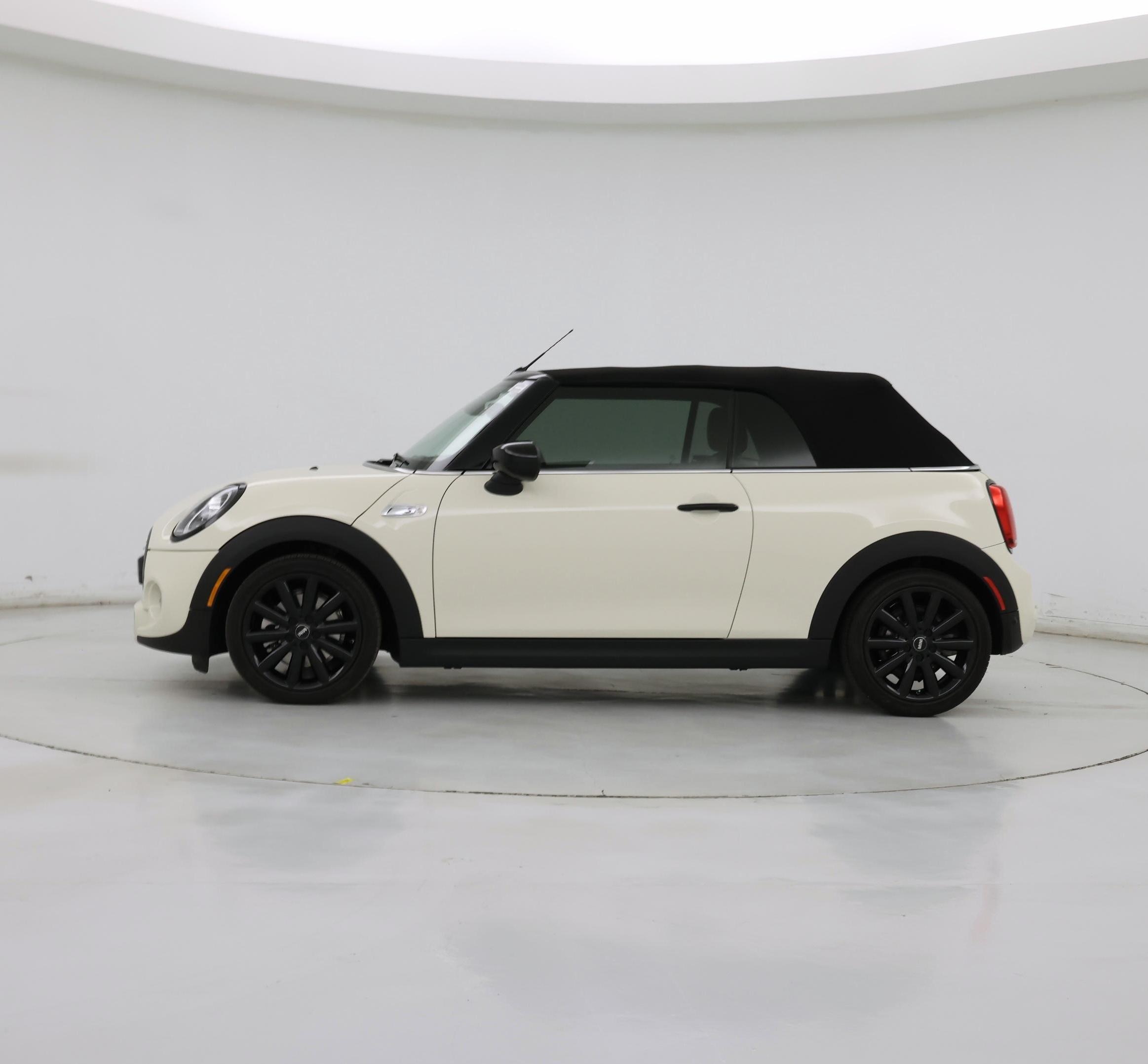 Thumbnail: 2021 MINI Cooper - 3