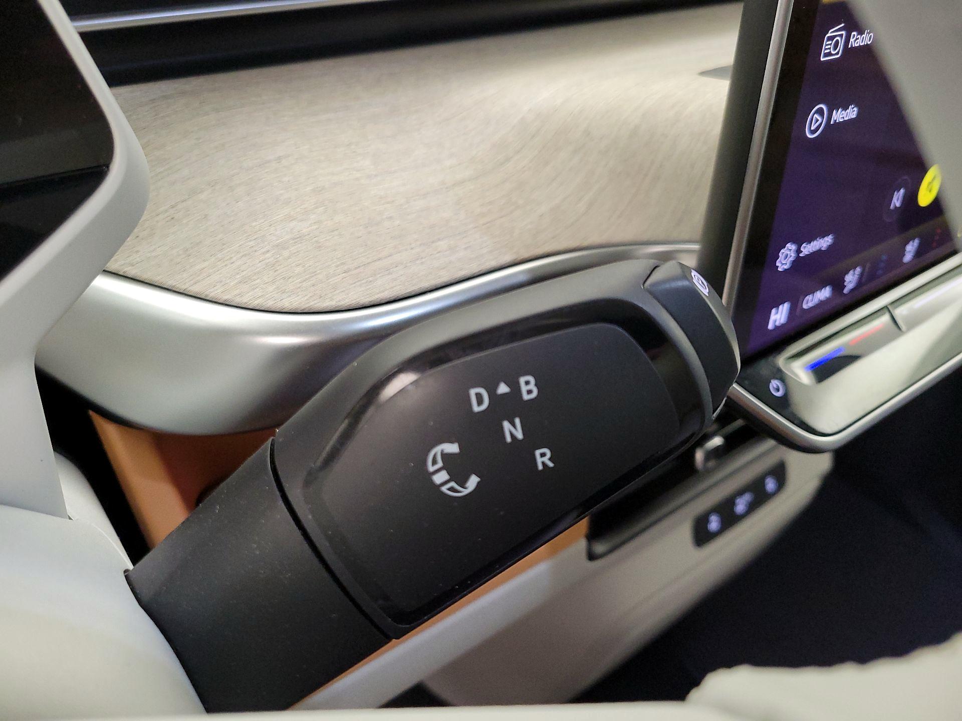 Thumbnail: 2025 Volkswagen ID.Buzz - 18