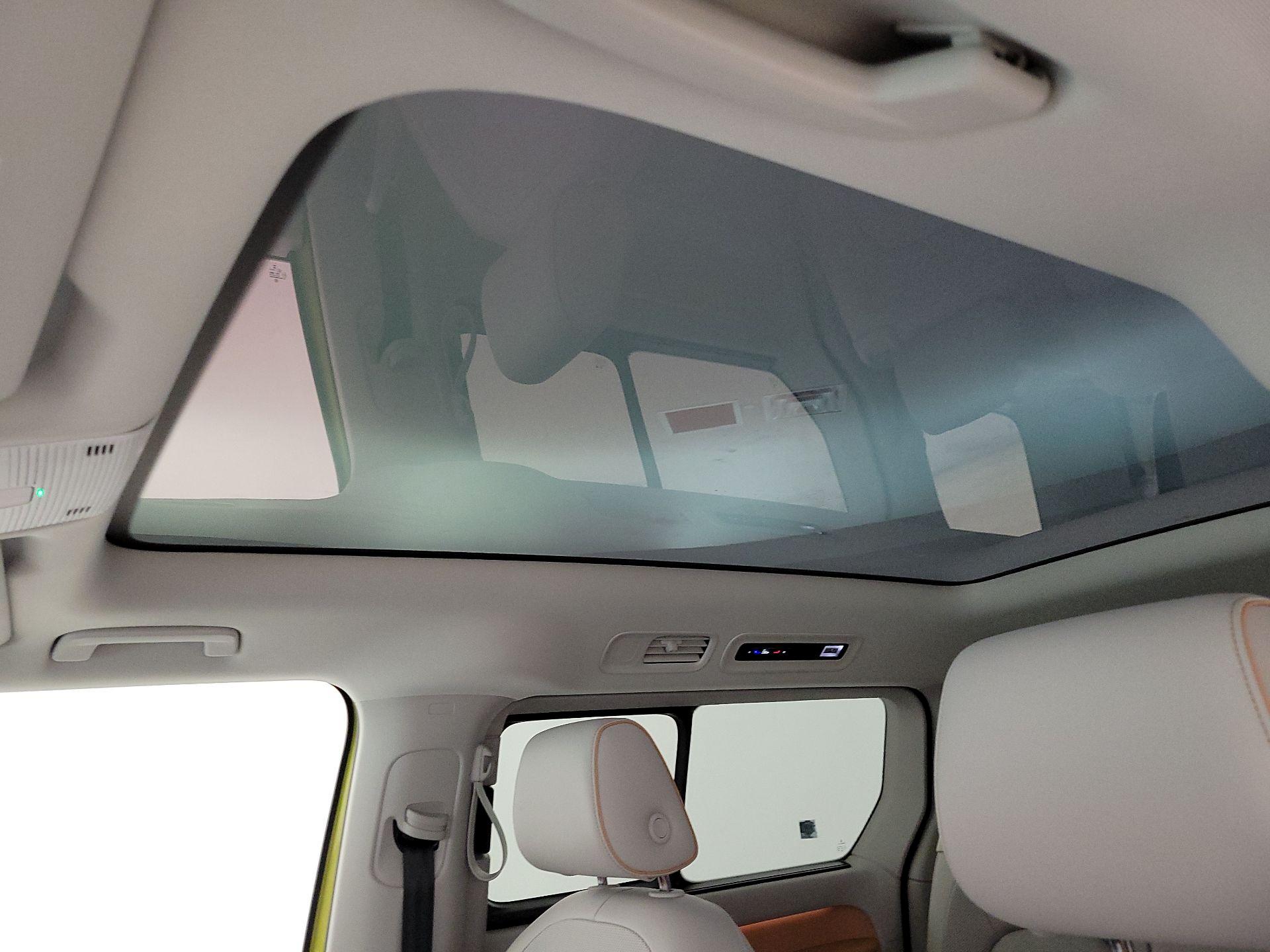 Thumbnail: 2025 Volkswagen ID.Buzz - 20