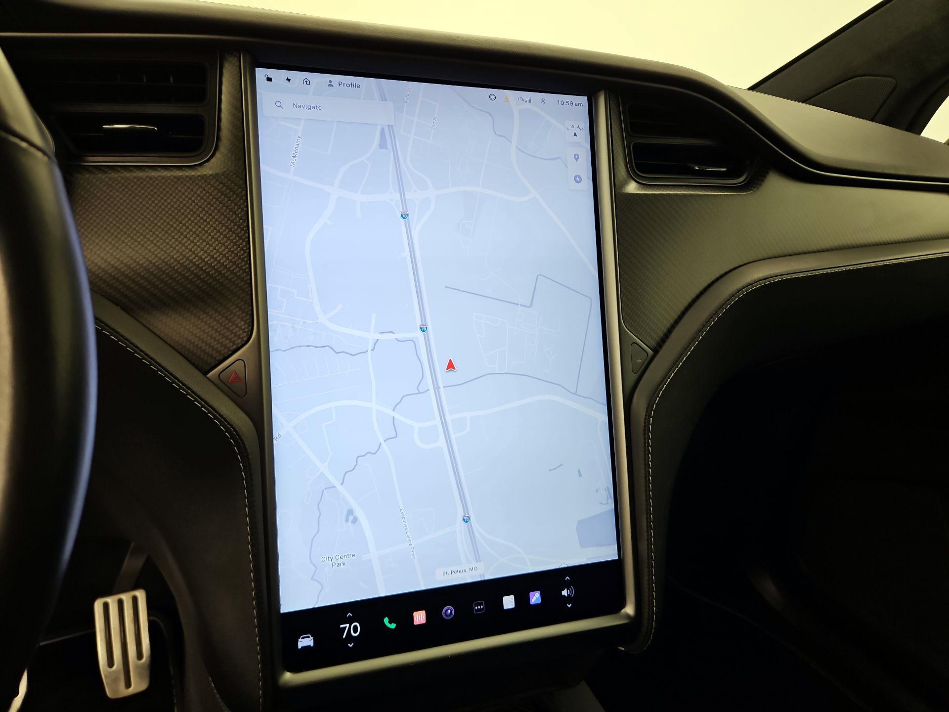 Thumbnail: 2020 Tesla Model X - 13