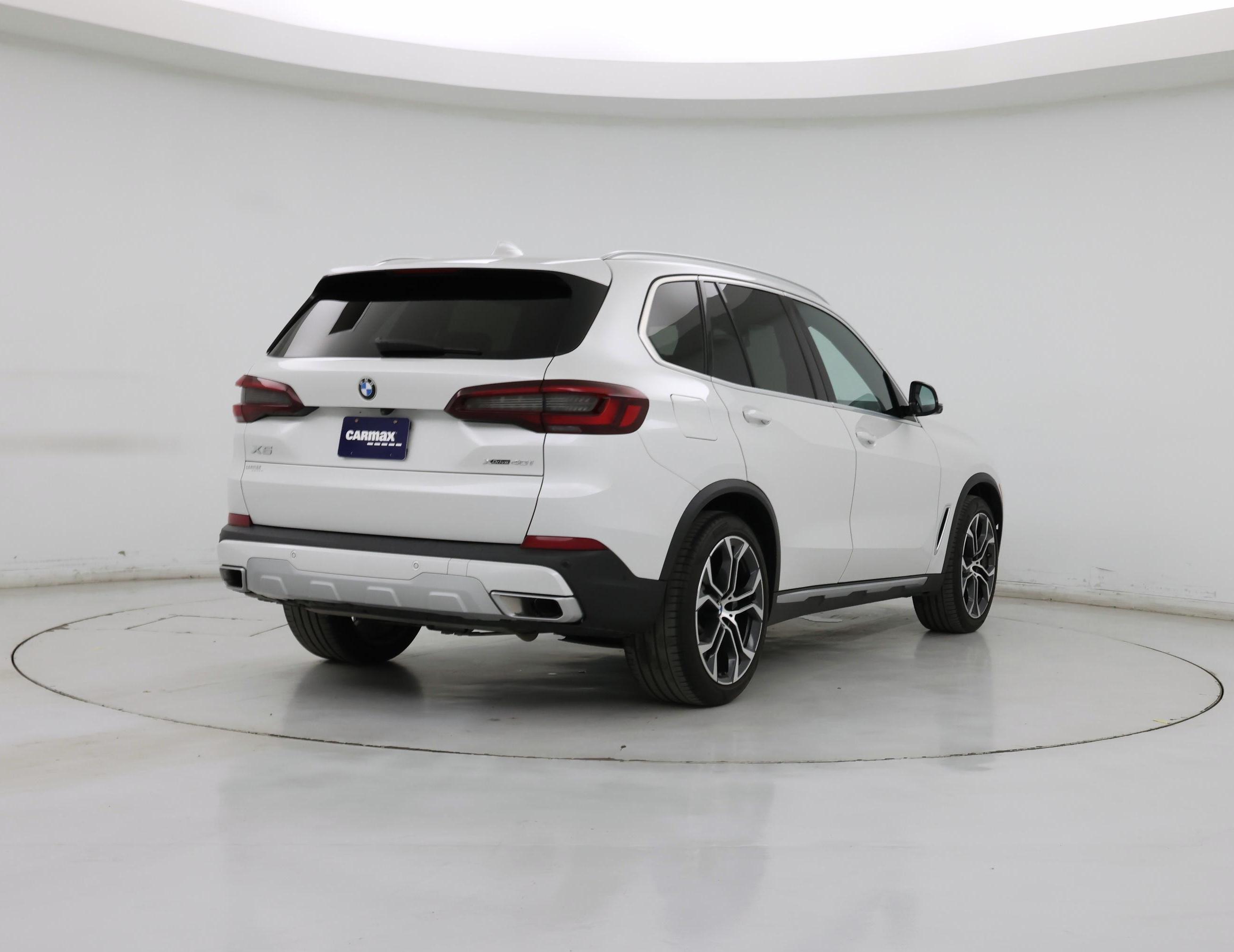 Thumbnail: 2023 BMW X5 - 8