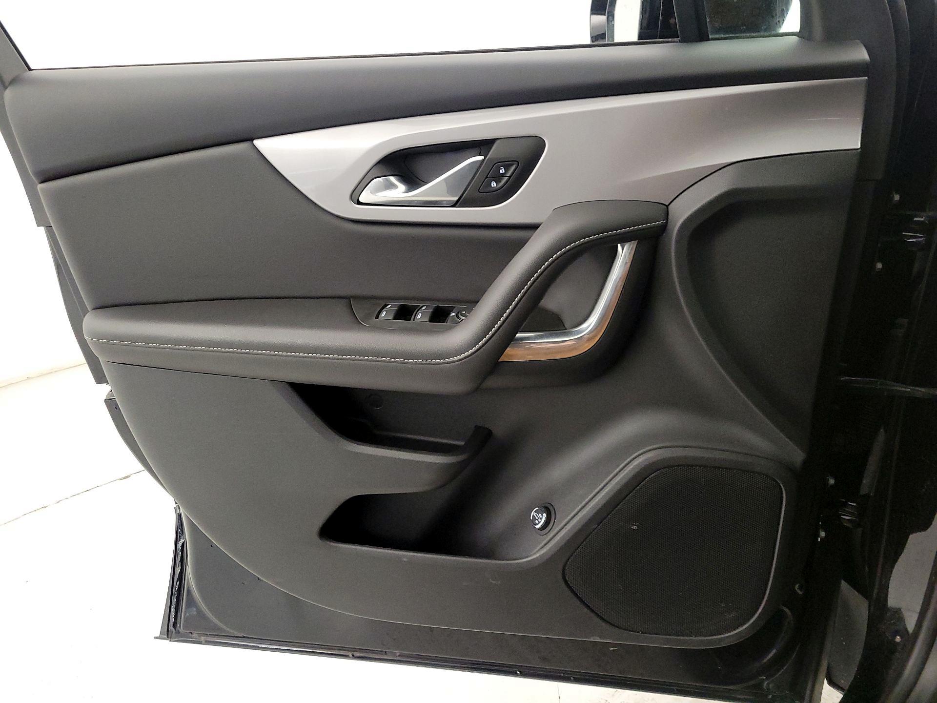 Thumbnail: 2023 Chevrolet Blazer - 12