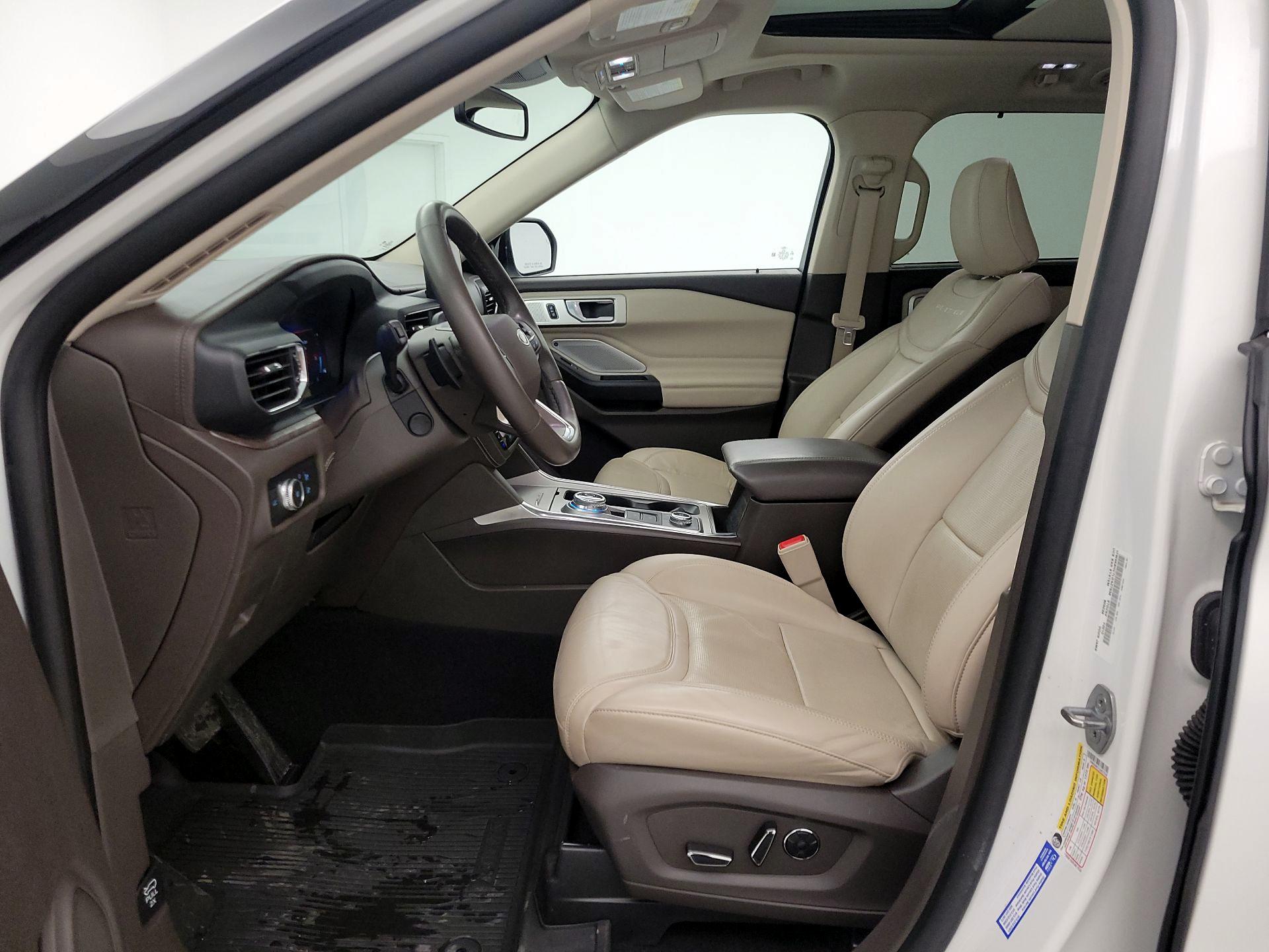 Thumbnail: 2020 Ford Explorer - 11