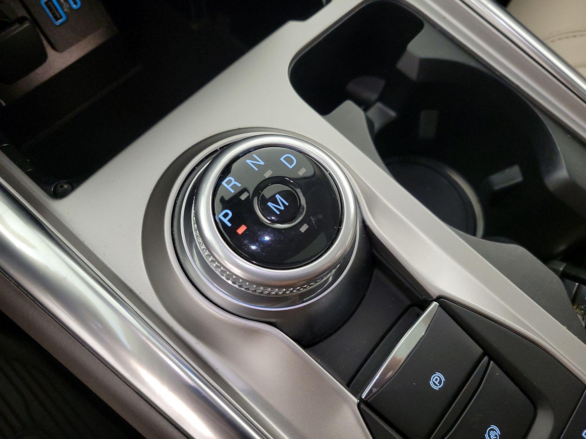 Thumbnail: 2020 Ford Explorer - 18