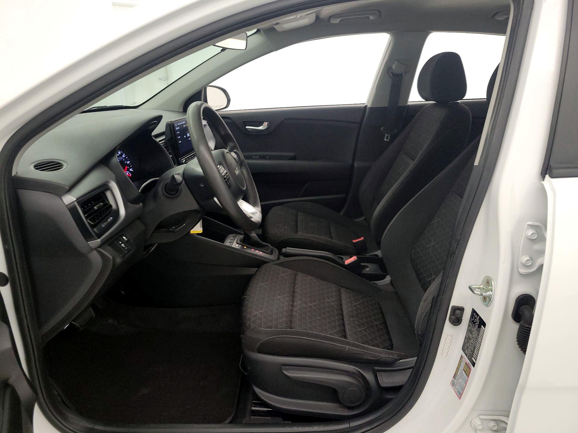 Thumbnail: 2023 Kia Rio - 11