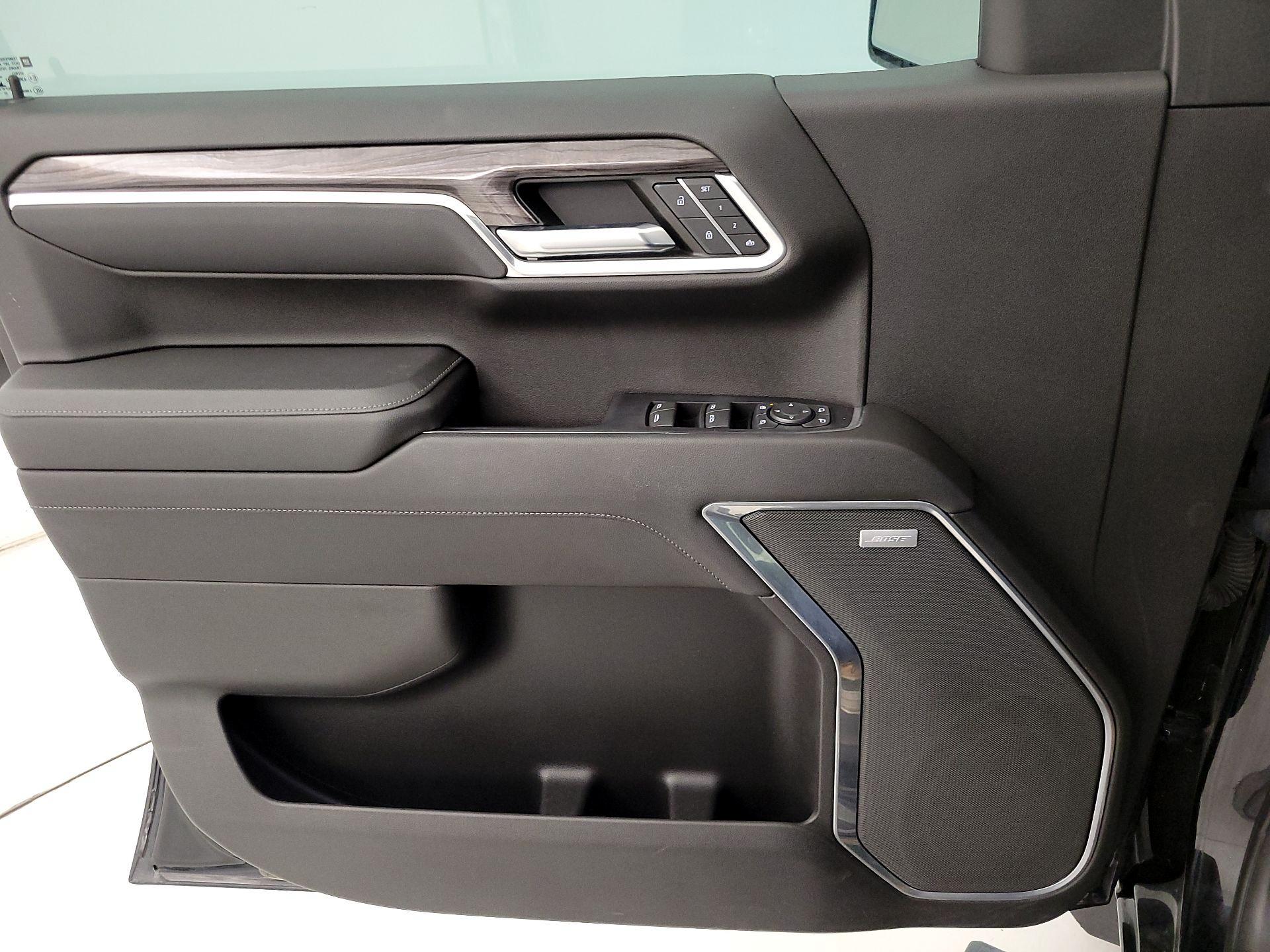 Thumbnail: 2022 Chevrolet Silverado 1500 - 12