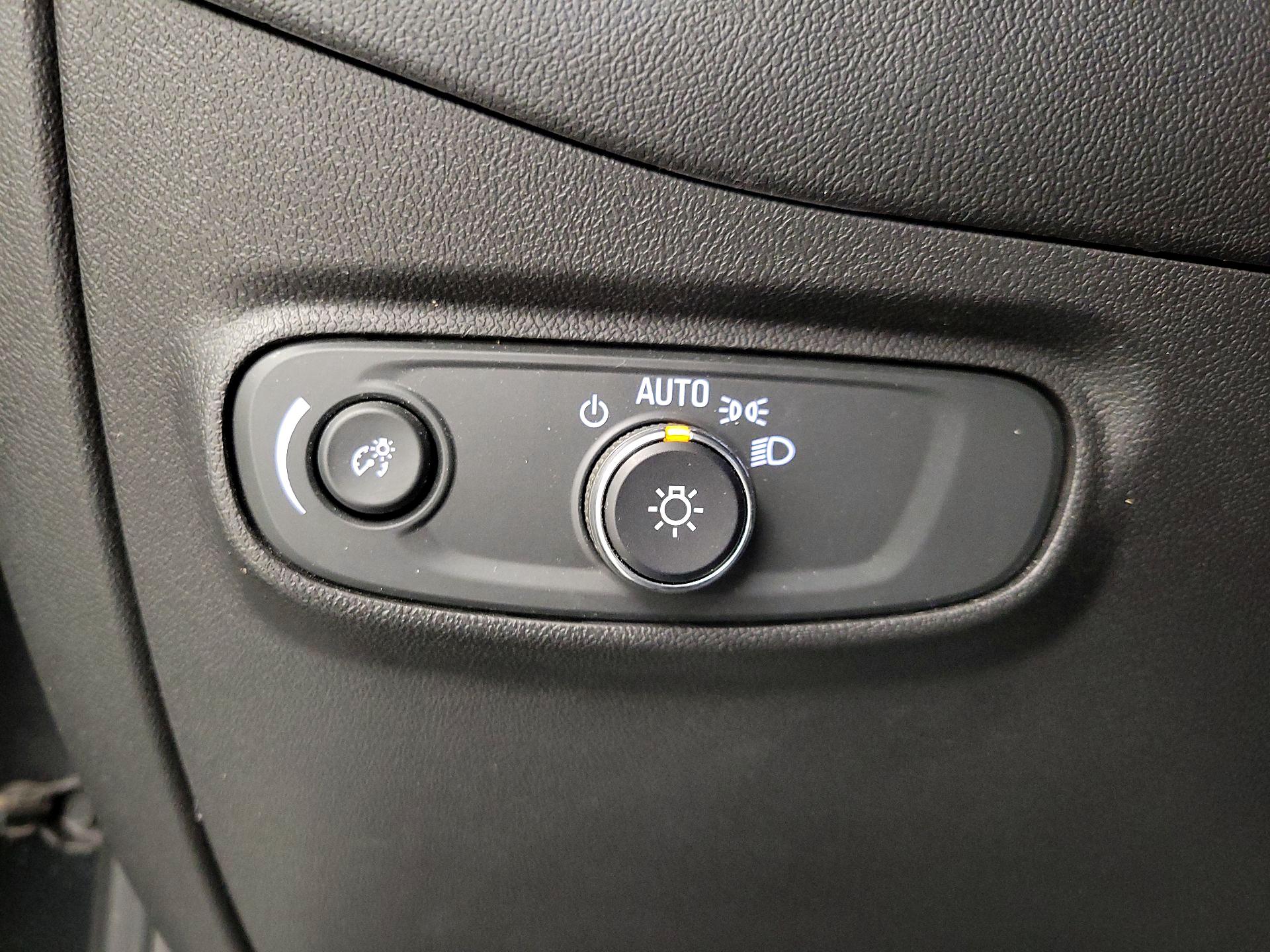 Thumbnail: 2023 Chevrolet Equinox - 13