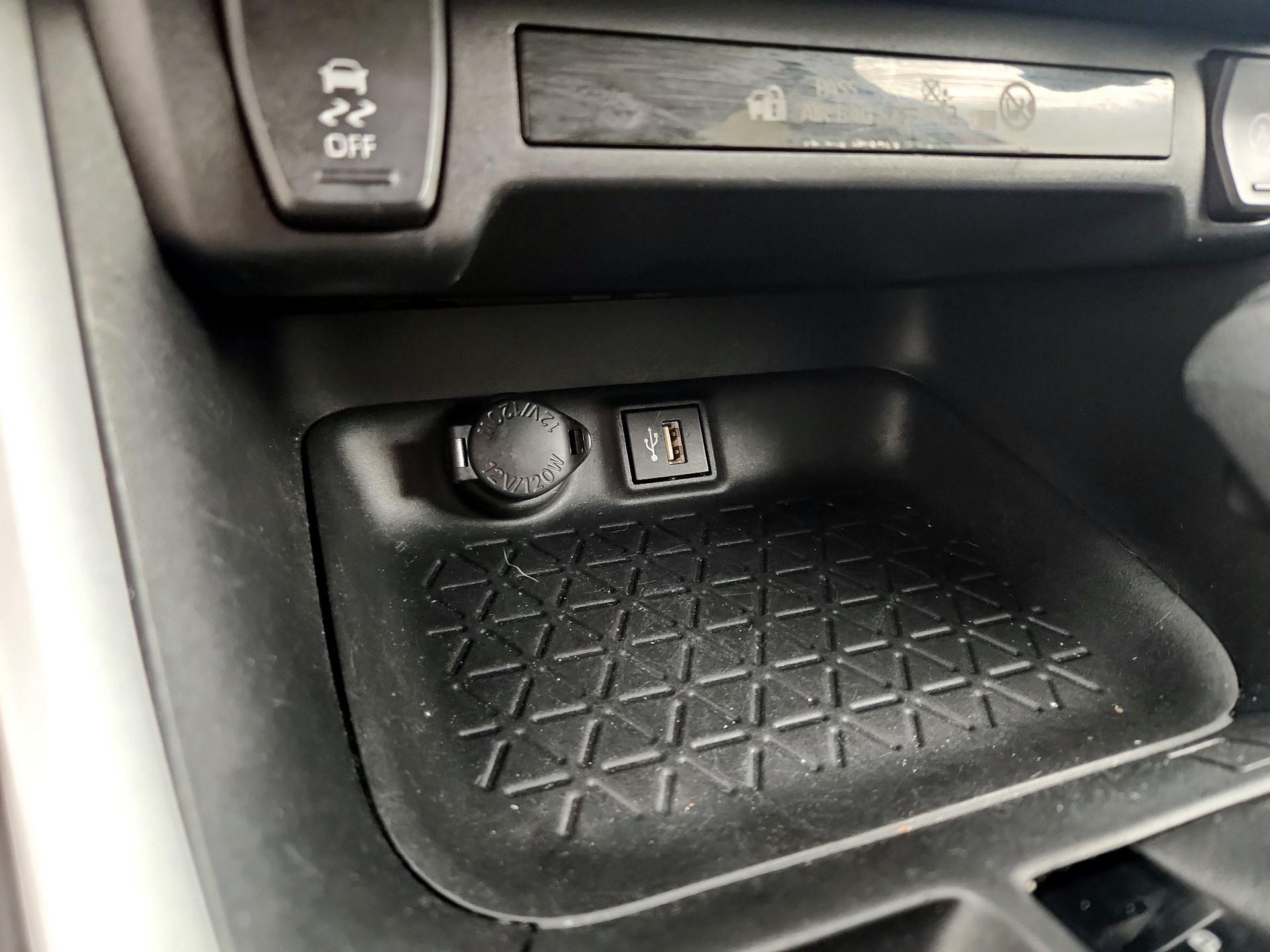 Thumbnail: 2024 Toyota RAV4 - 18