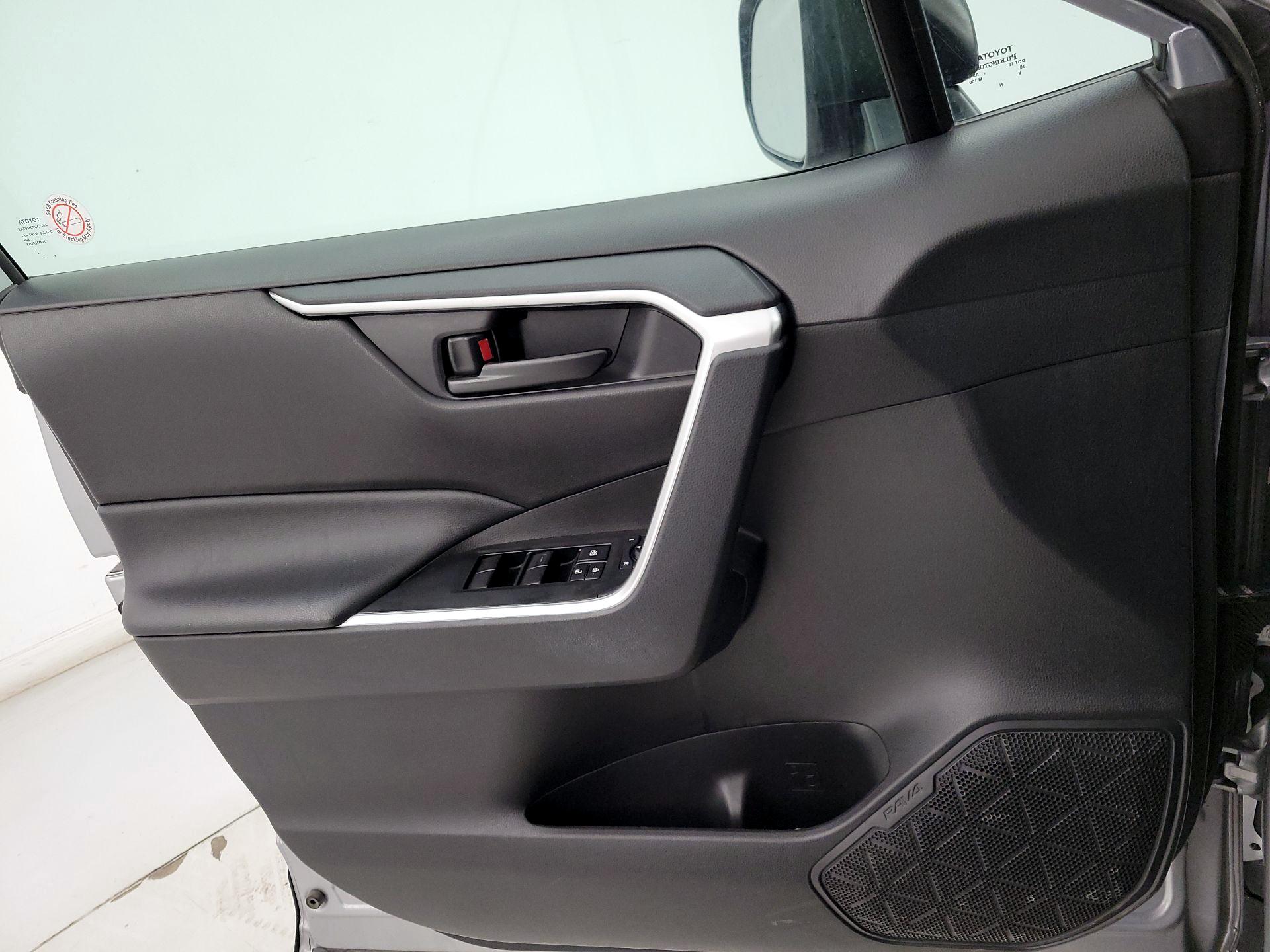 Thumbnail: 2024 Toyota RAV4 - 10